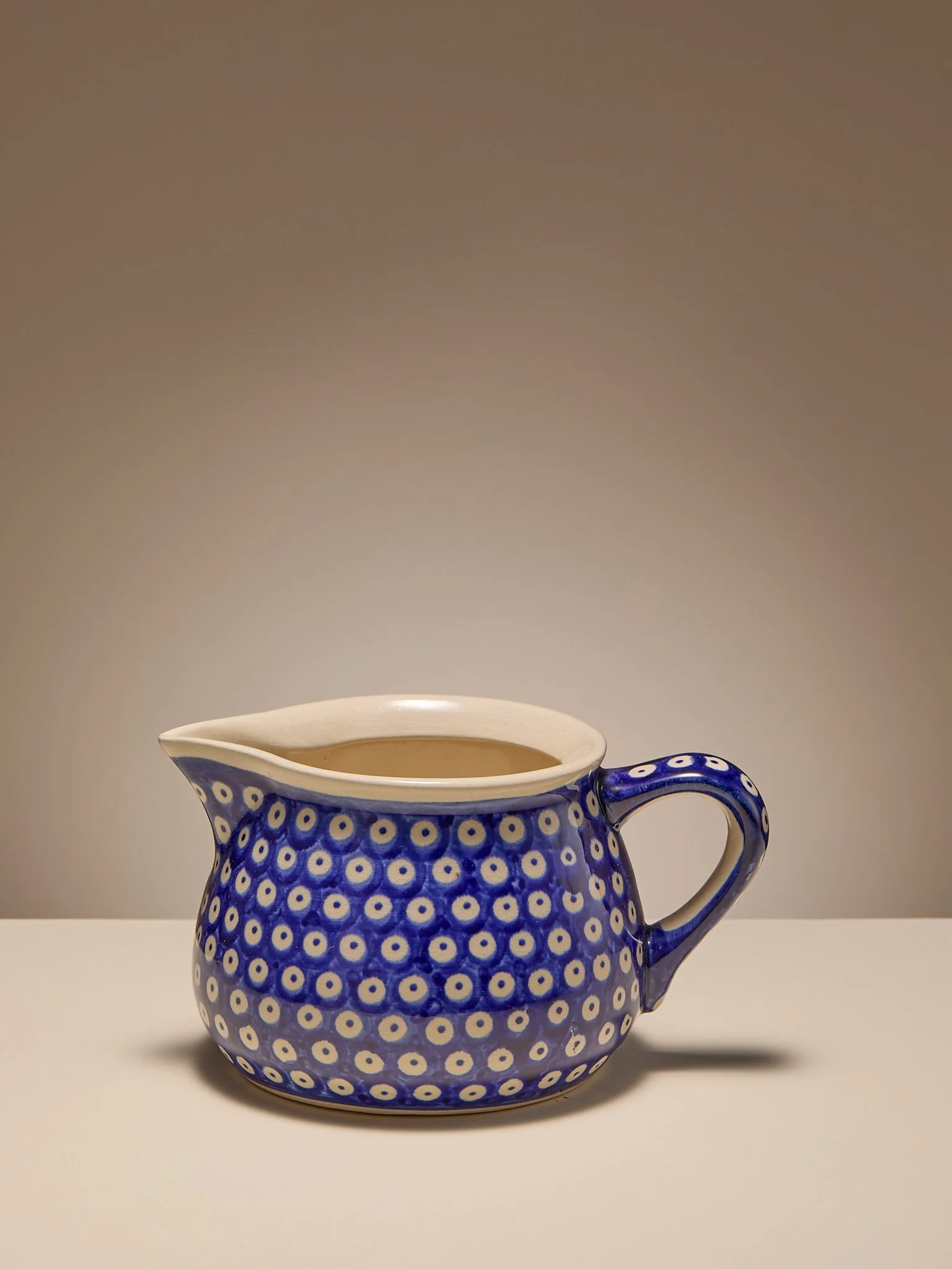 331_TheVintageBluePatternPitcher_001.jpg