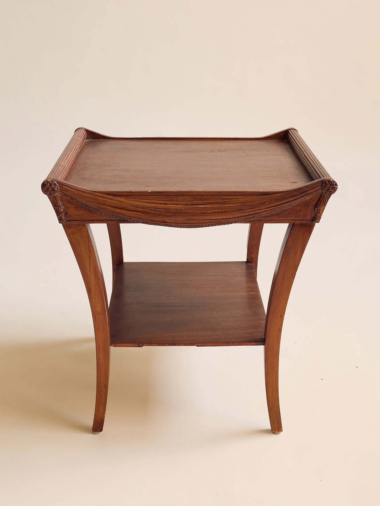 06_TheVintageCarvedWoodSideTable_001.jpg