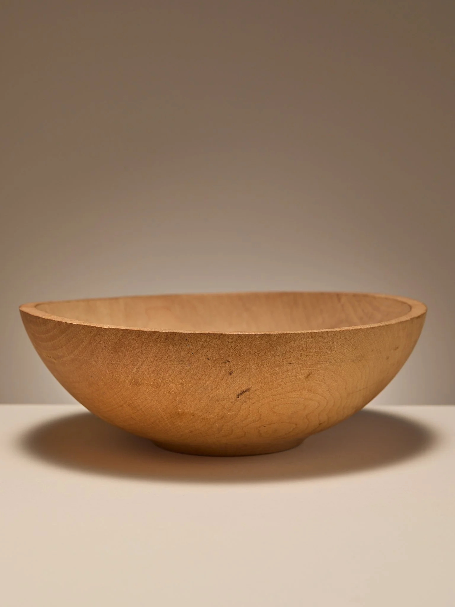 323_TheSmallSimpleWoodenBowl_003.jpg