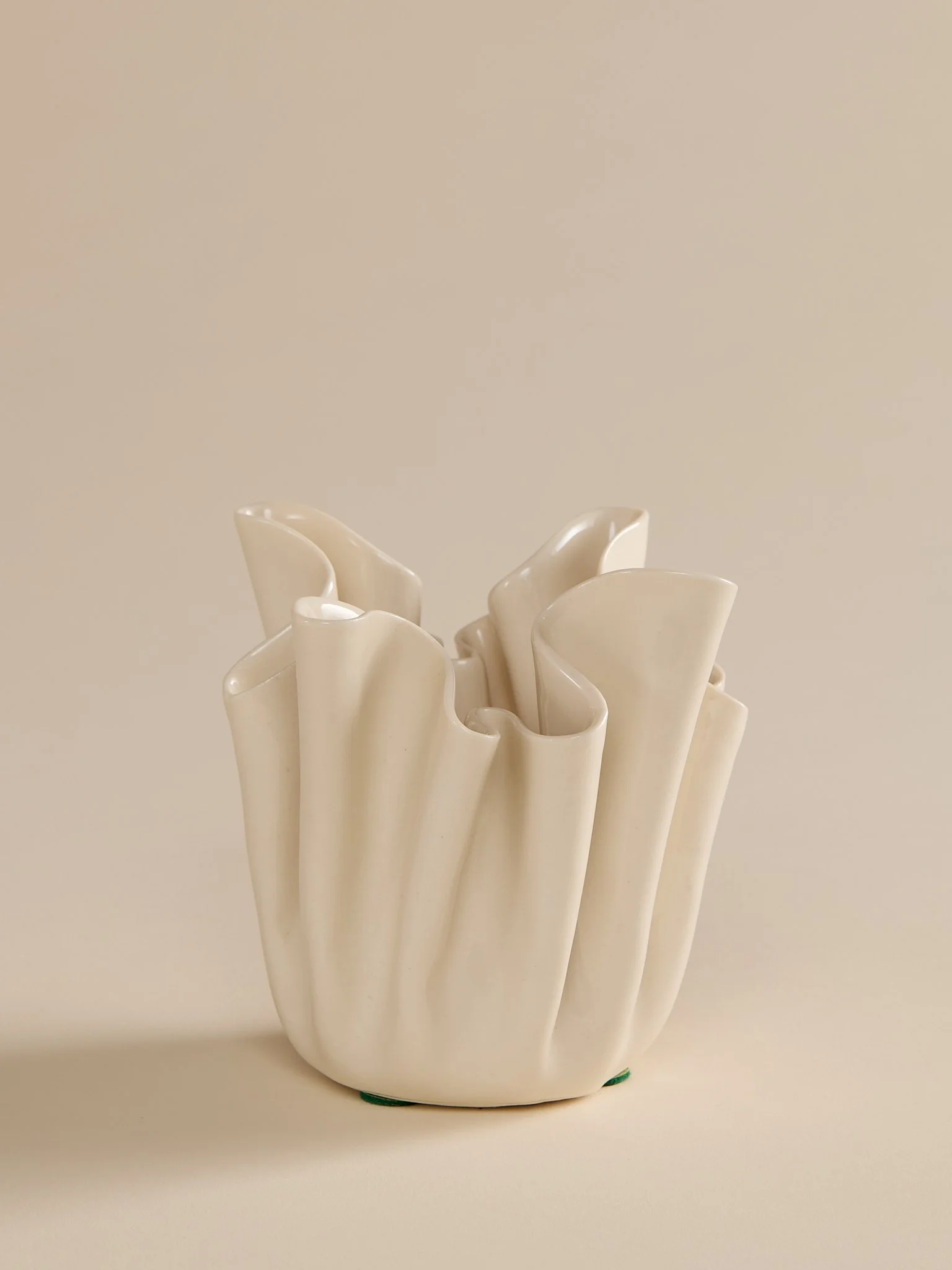 The Vintage Delicate Handkerchief White Vase