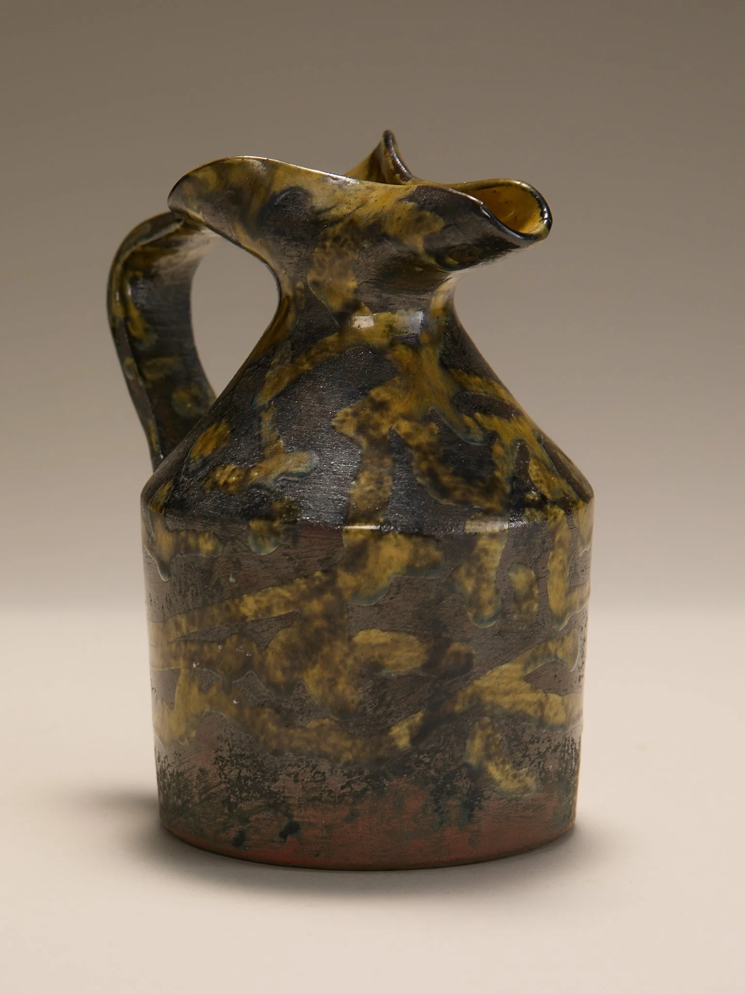 185_TheVintageHand-ThrownCeramicPitcherwithMottledBrown&OchreGlaze_006.jpg