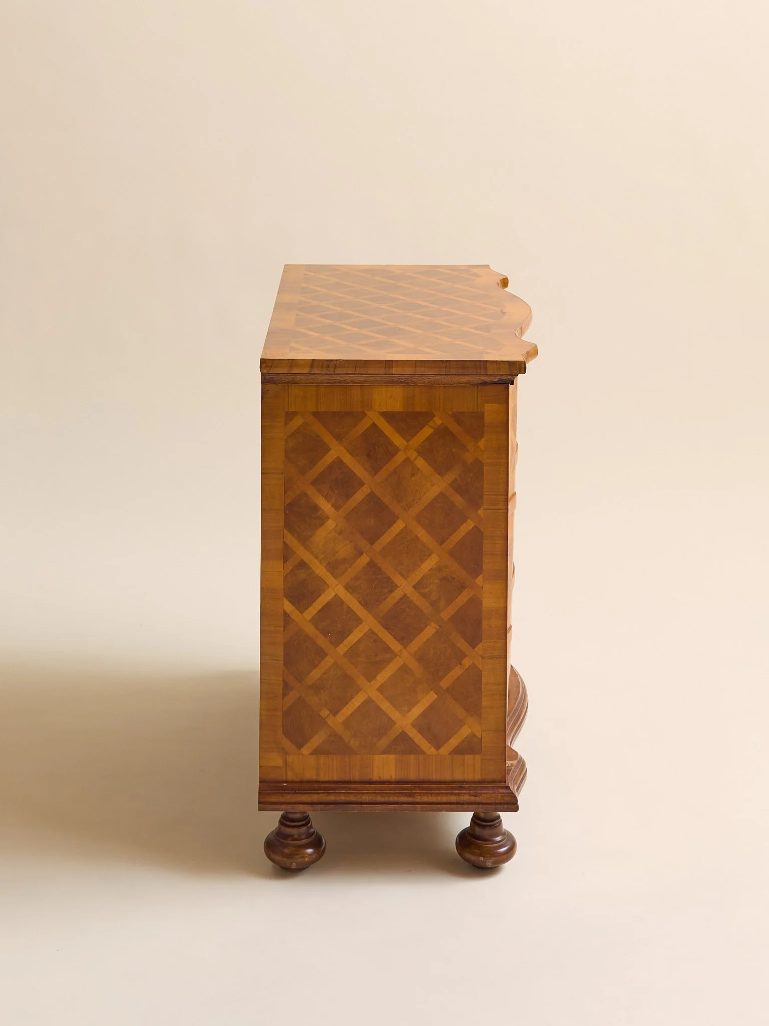 150_TheVintageItalianInlayBarCabinet_005.jpg