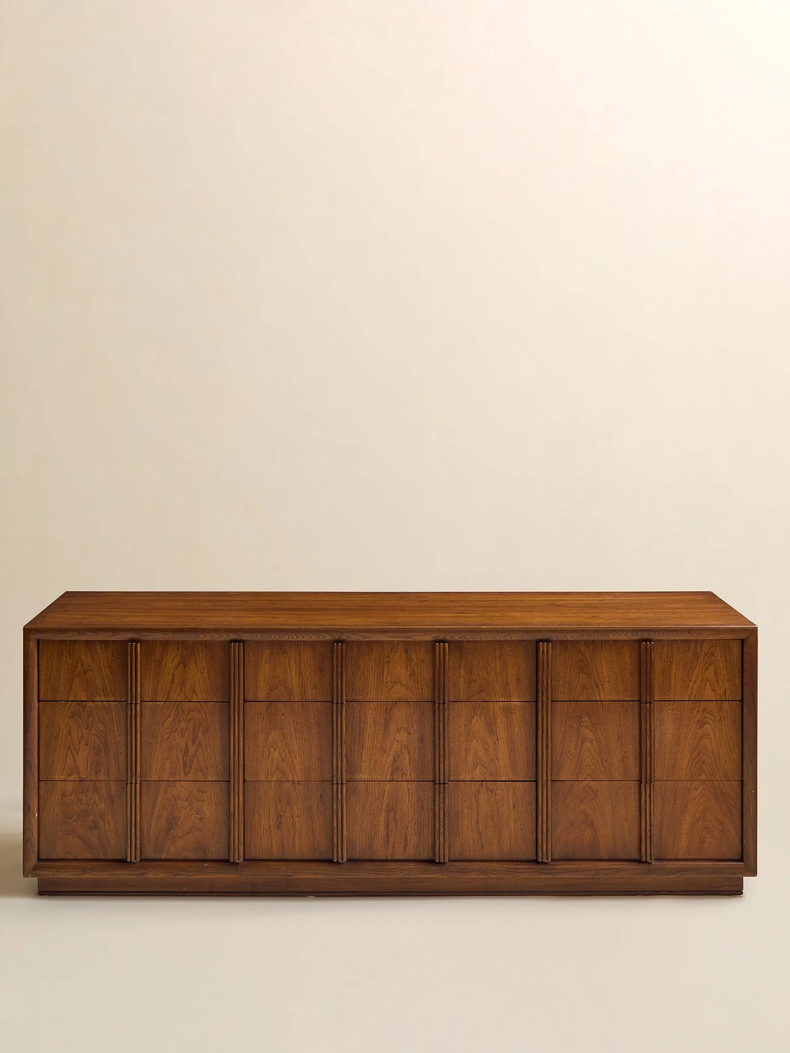 284_TheVintageHenredon80"MidCenturySideboard_001.jpg