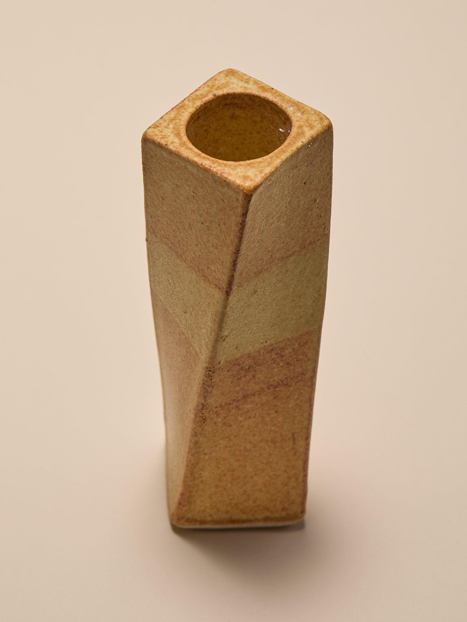 326_TheVintageHandmadeTwistCeramicCandlestick_004.jpg