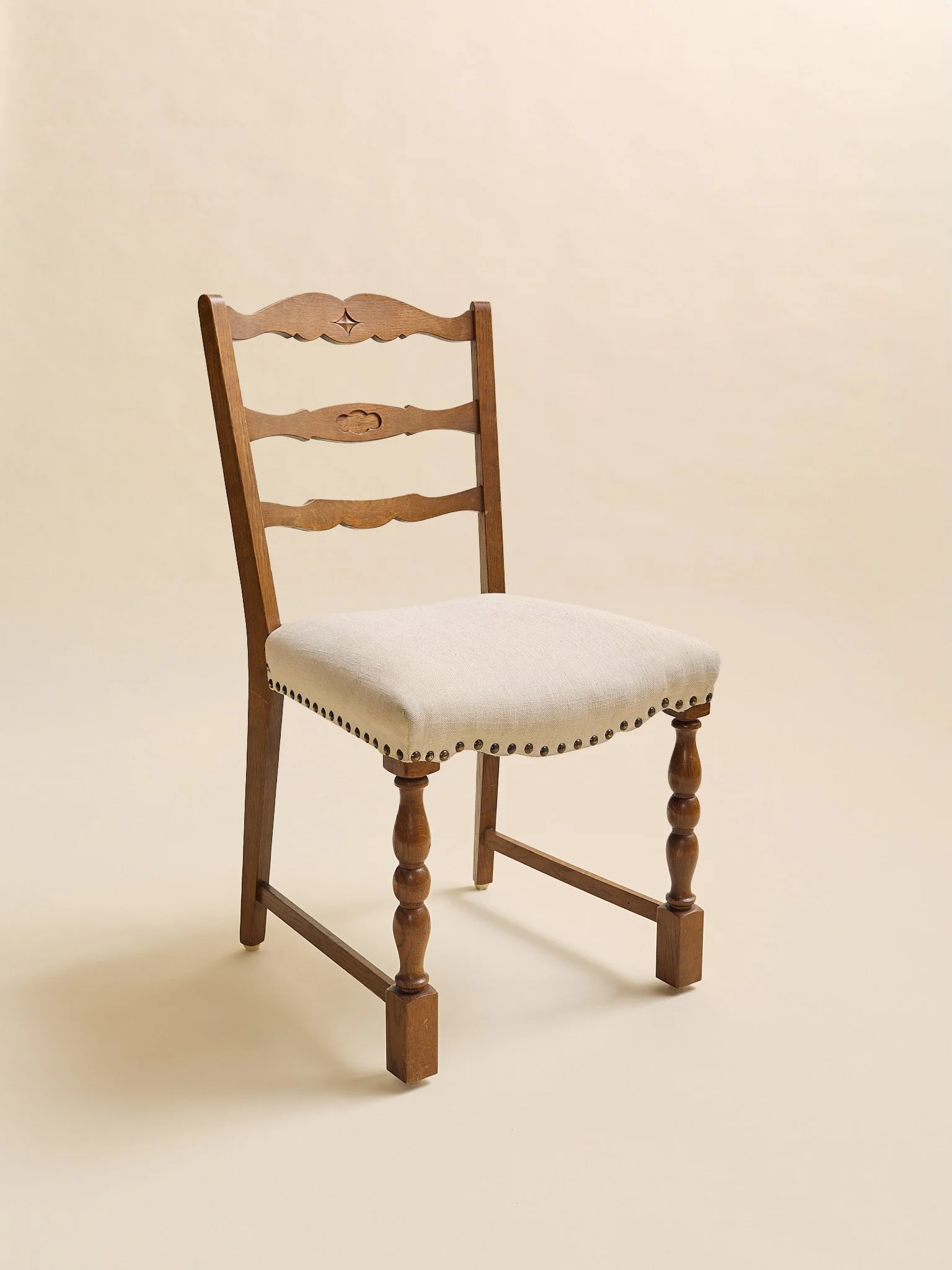 379_TheVintageKjaernulfStyleDanishOakDiningChairs1970S_06.jpg