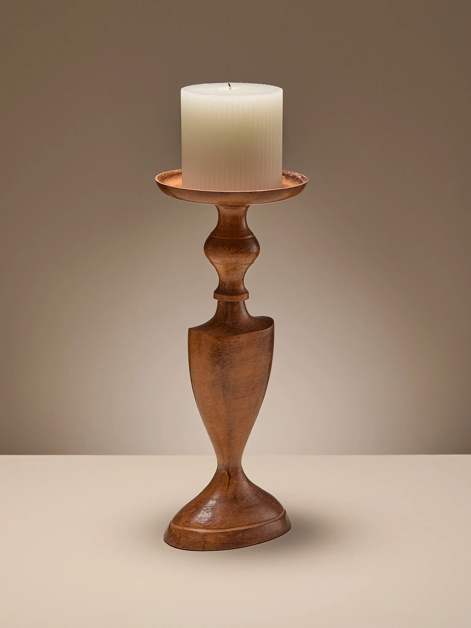 337_TheVintageMetalUrnCandlestick_003.jpg