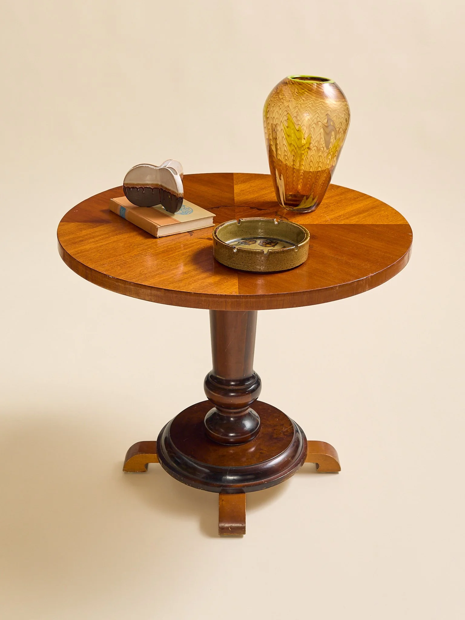 319_TheVintageSwedishArtDecoWalnutAccentTablec1920s_02.jpg