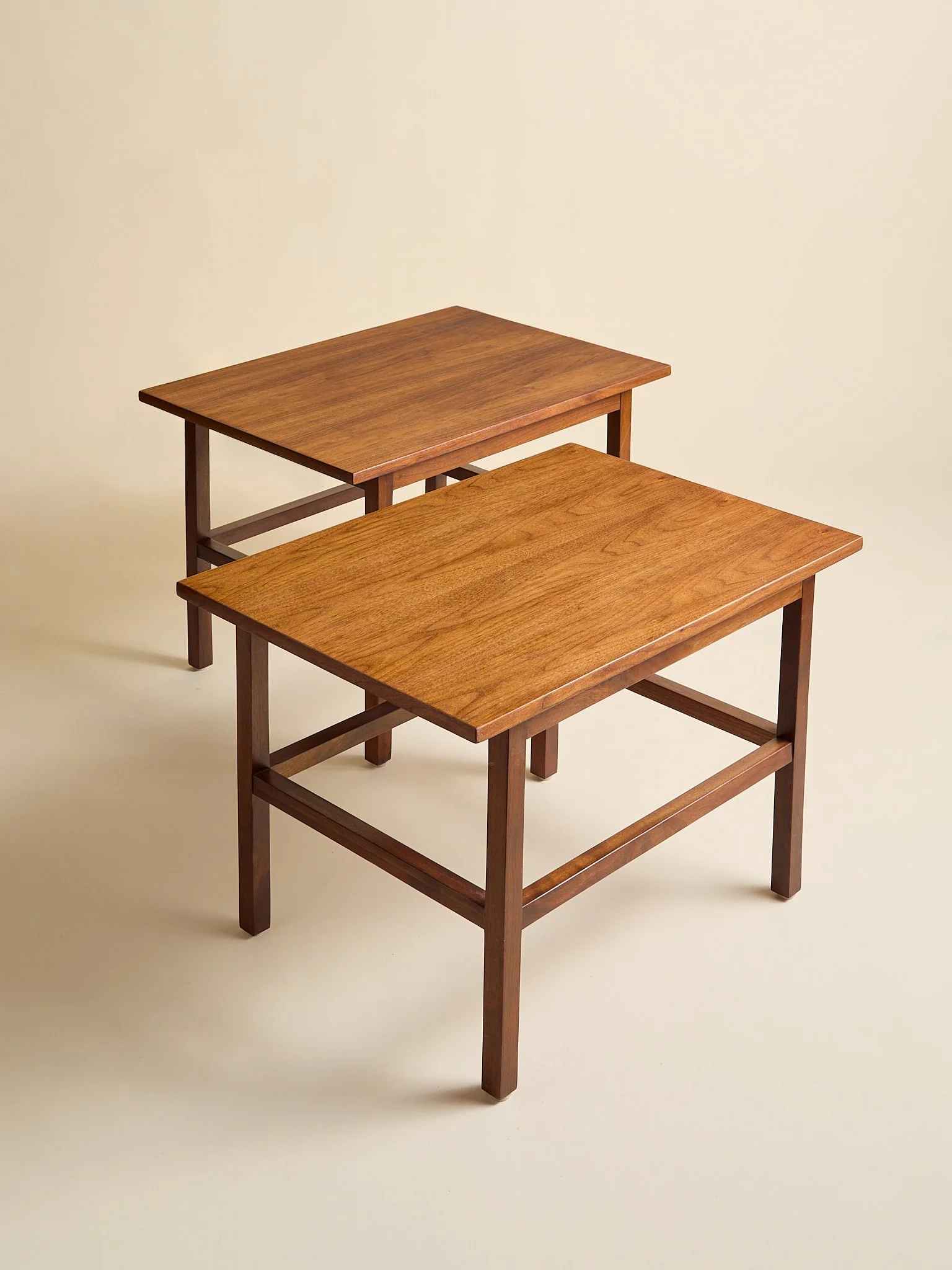 413_TheVintageMCMSideTables_01.jpg