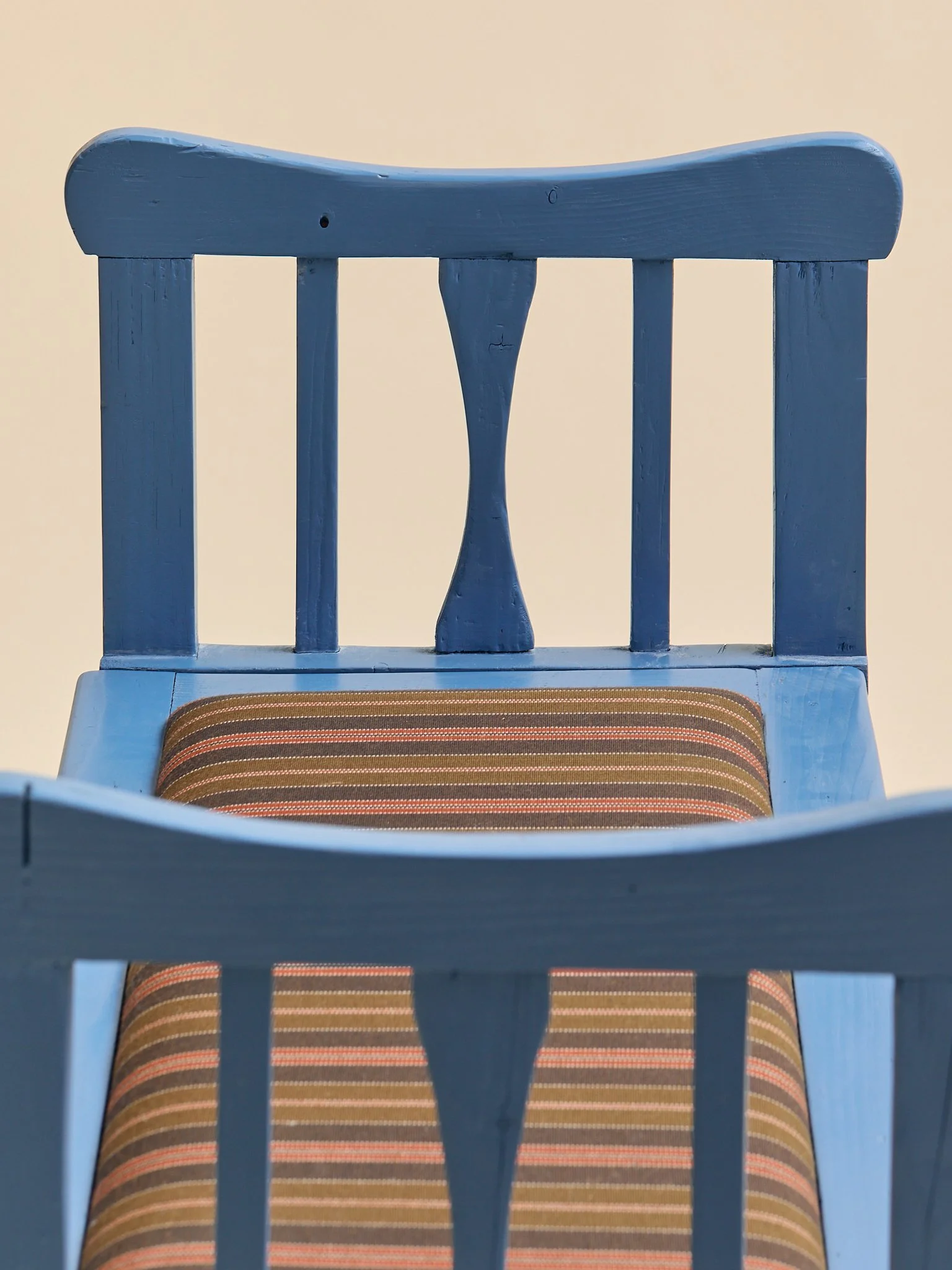 367_TheVintageHandmadeSwedishPaintedPineBenchC.1930S_08.jpg