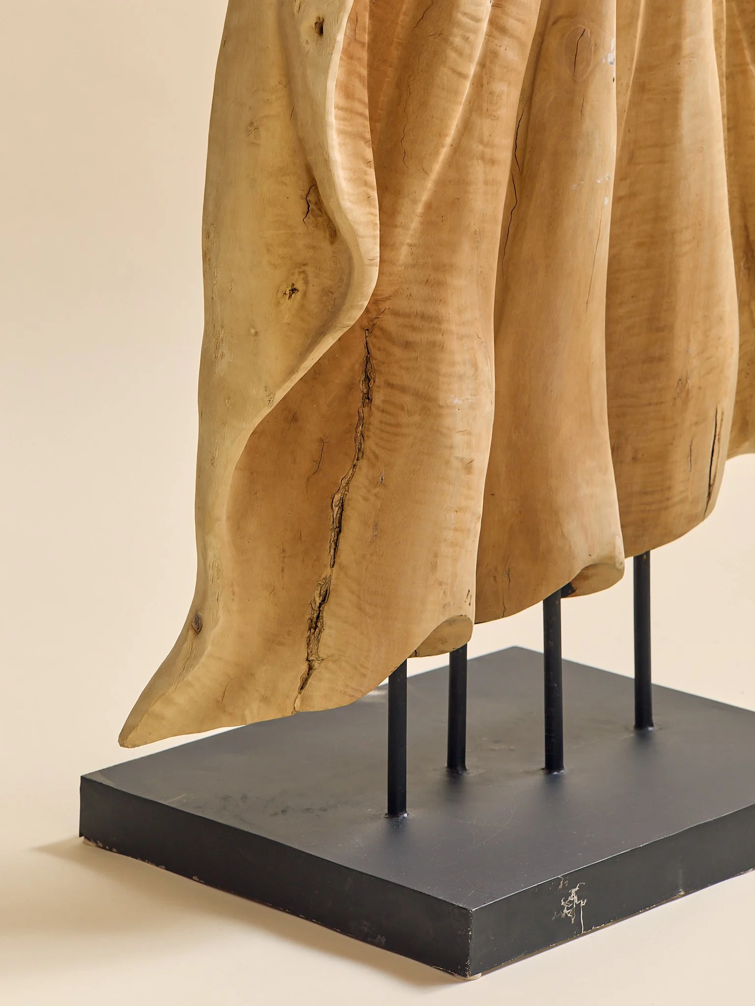 344_TheVintageCarvedTeakDraperySculpture_13.jpg