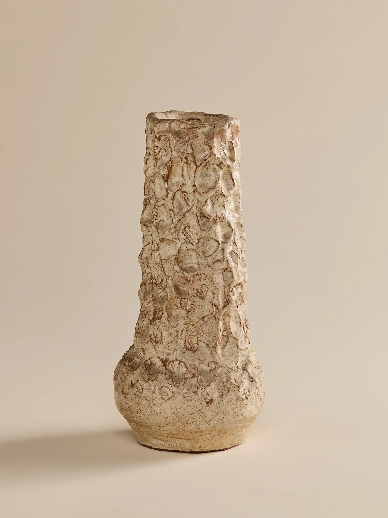 212_TheVintageHandMadeCeramicDappleTextureVase _002.jpg