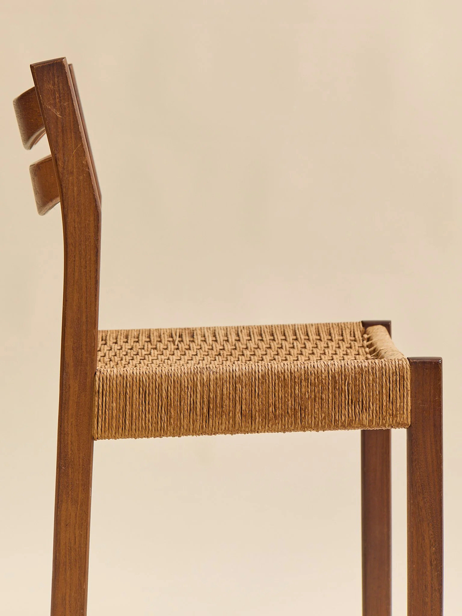306_TheVintageDanishMCMAccentChair_05.jpg