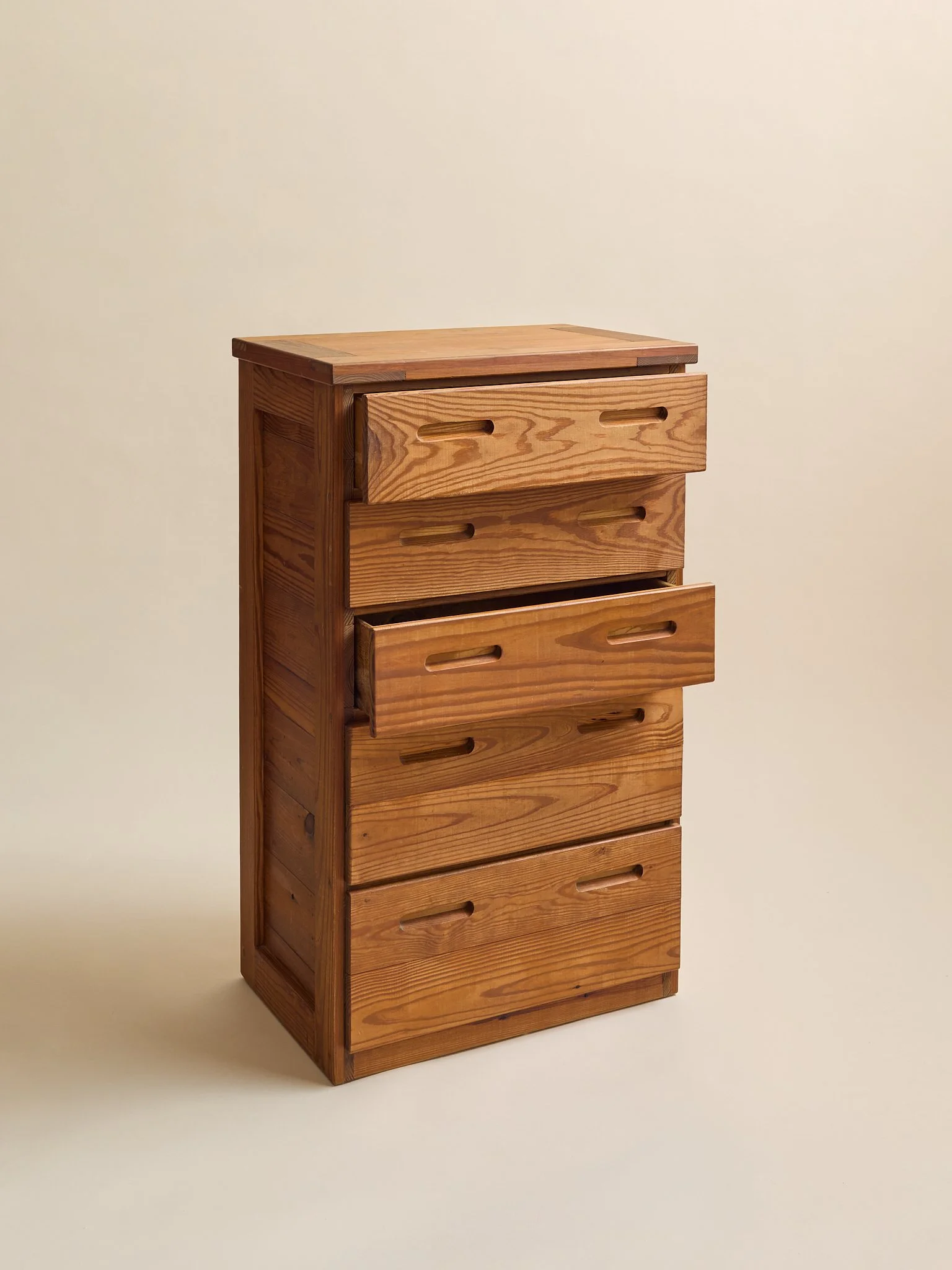 285_TheVintageThisEndUpSolidPine5DrawerTallDresser_004.jpg