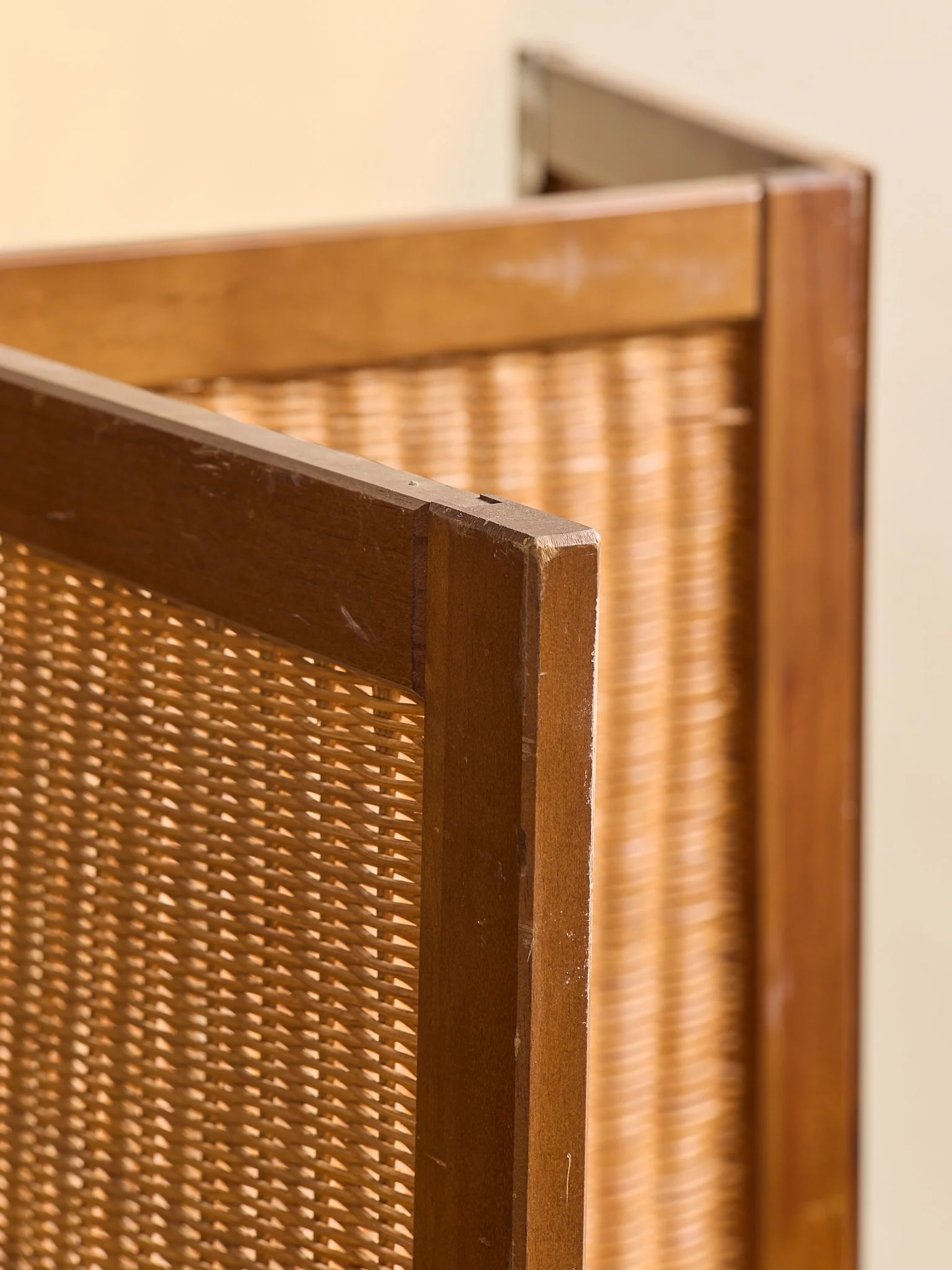 338_TheVintageMCMWood&RattanPanelScreen_03.jpg