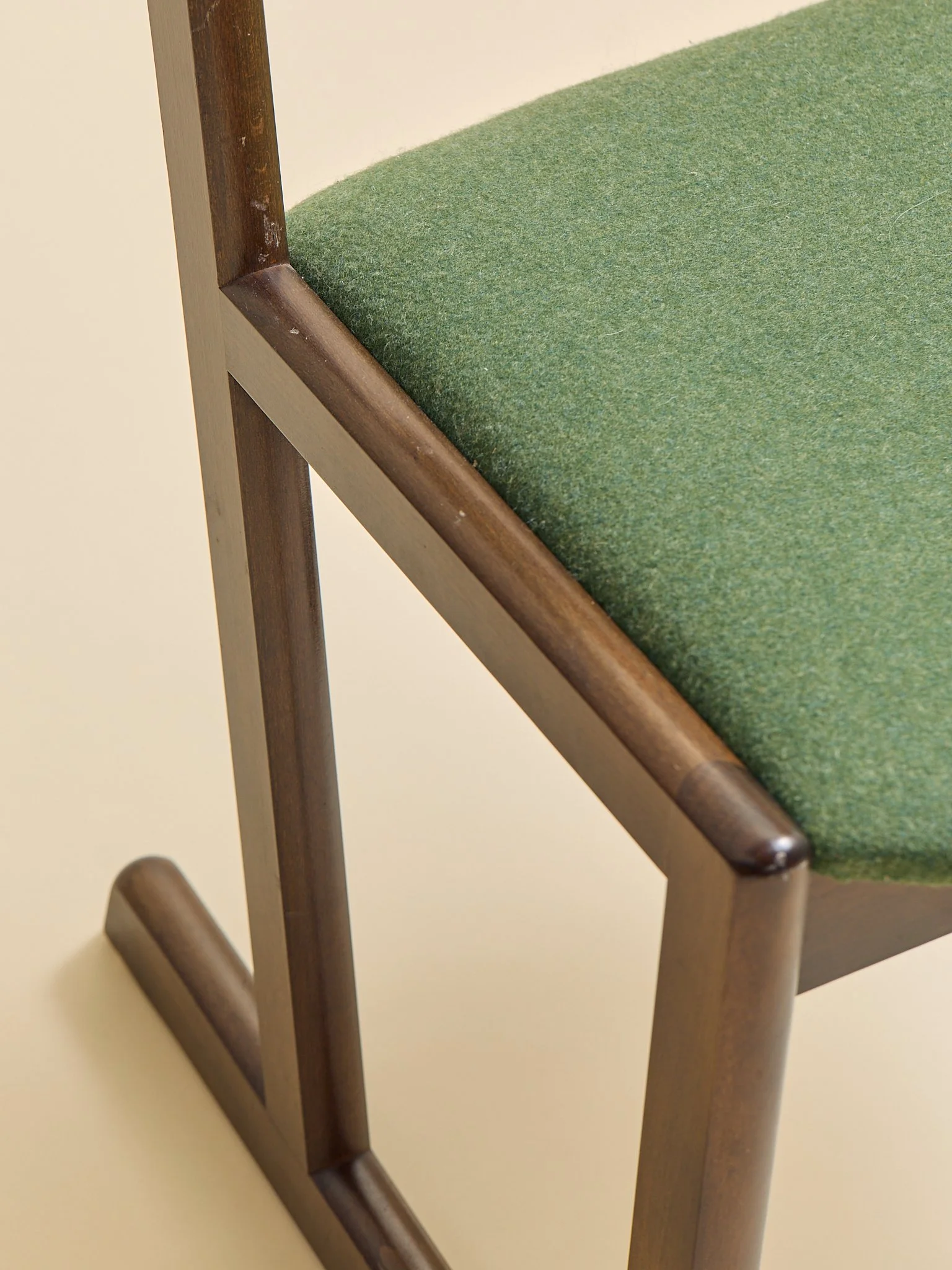 350_TheVintageGangsoMoblerStyleDanishDiningChairs1970S_08.jpg