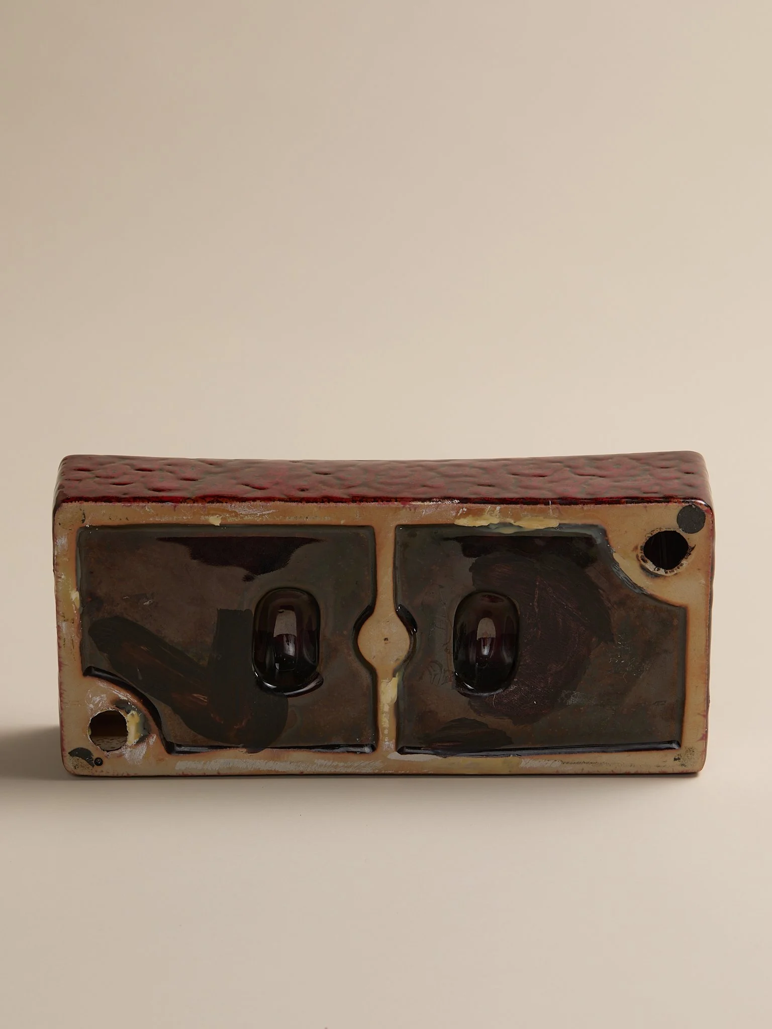 Shot_73_TheVintageRedCeramicCandleHolder_006.jpg