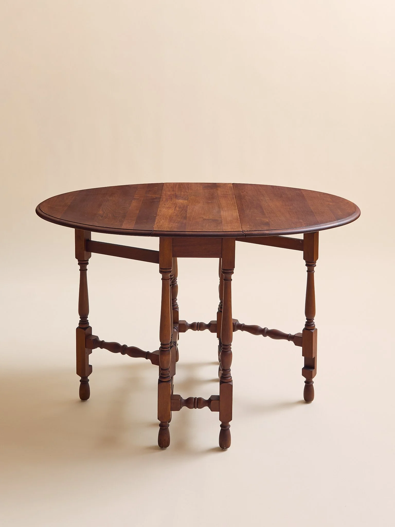 207_TheVintageCarvedGateLegTable _001.jpg