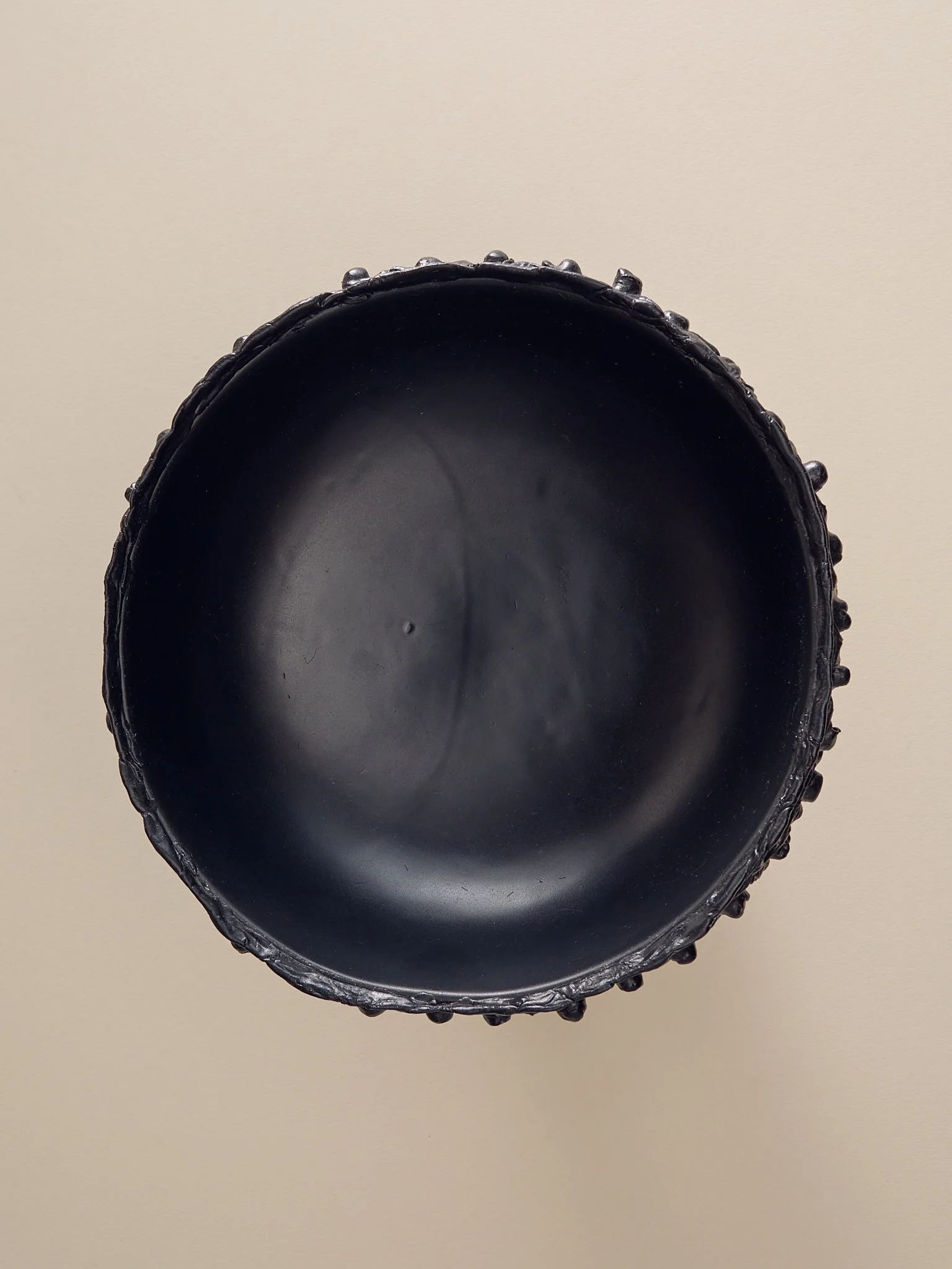296_TheDoubleBaseBlackCeramicVessel_002.jpg