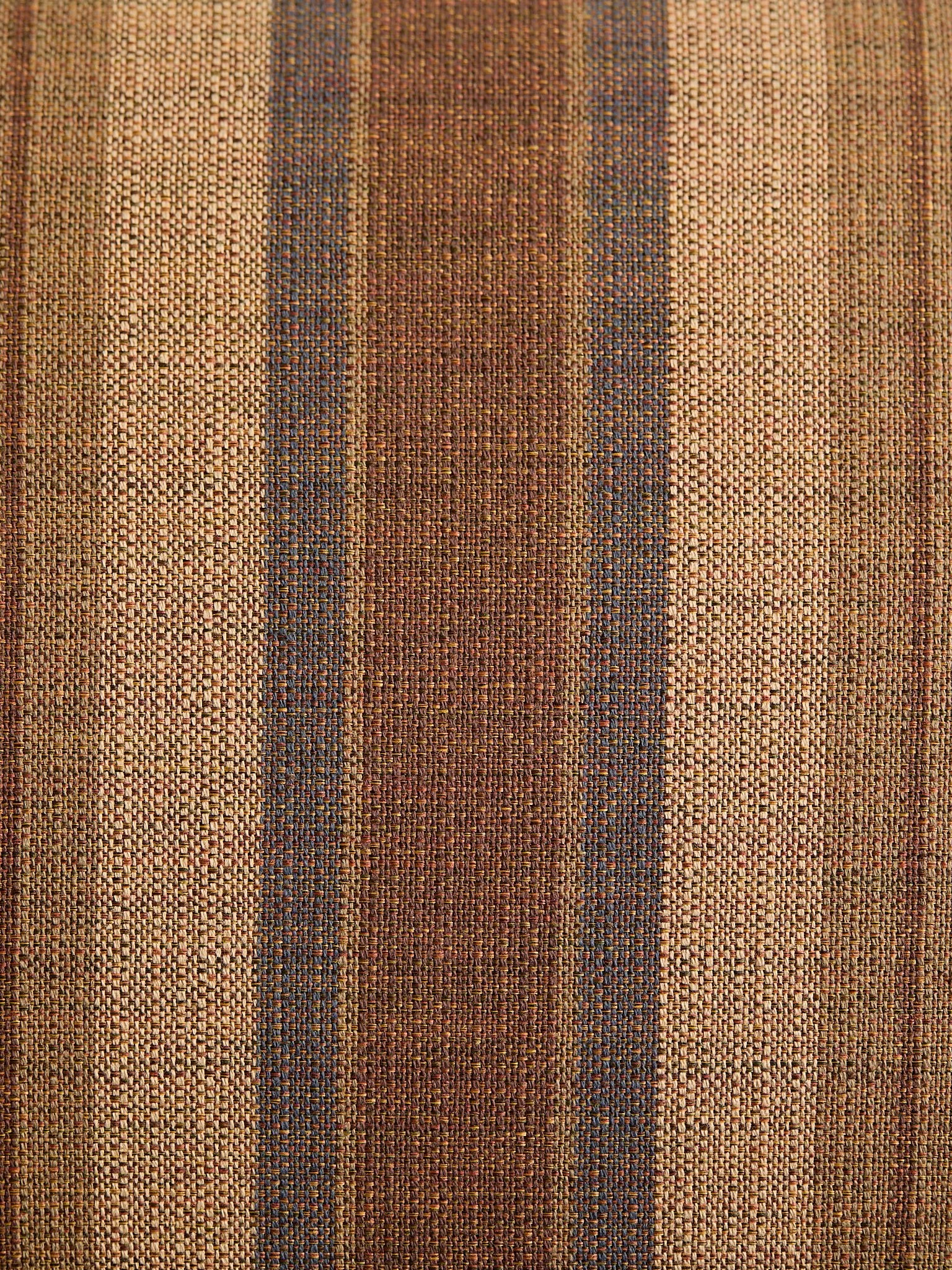 395_TheVintagePostModernCurvedChair_13.jpg