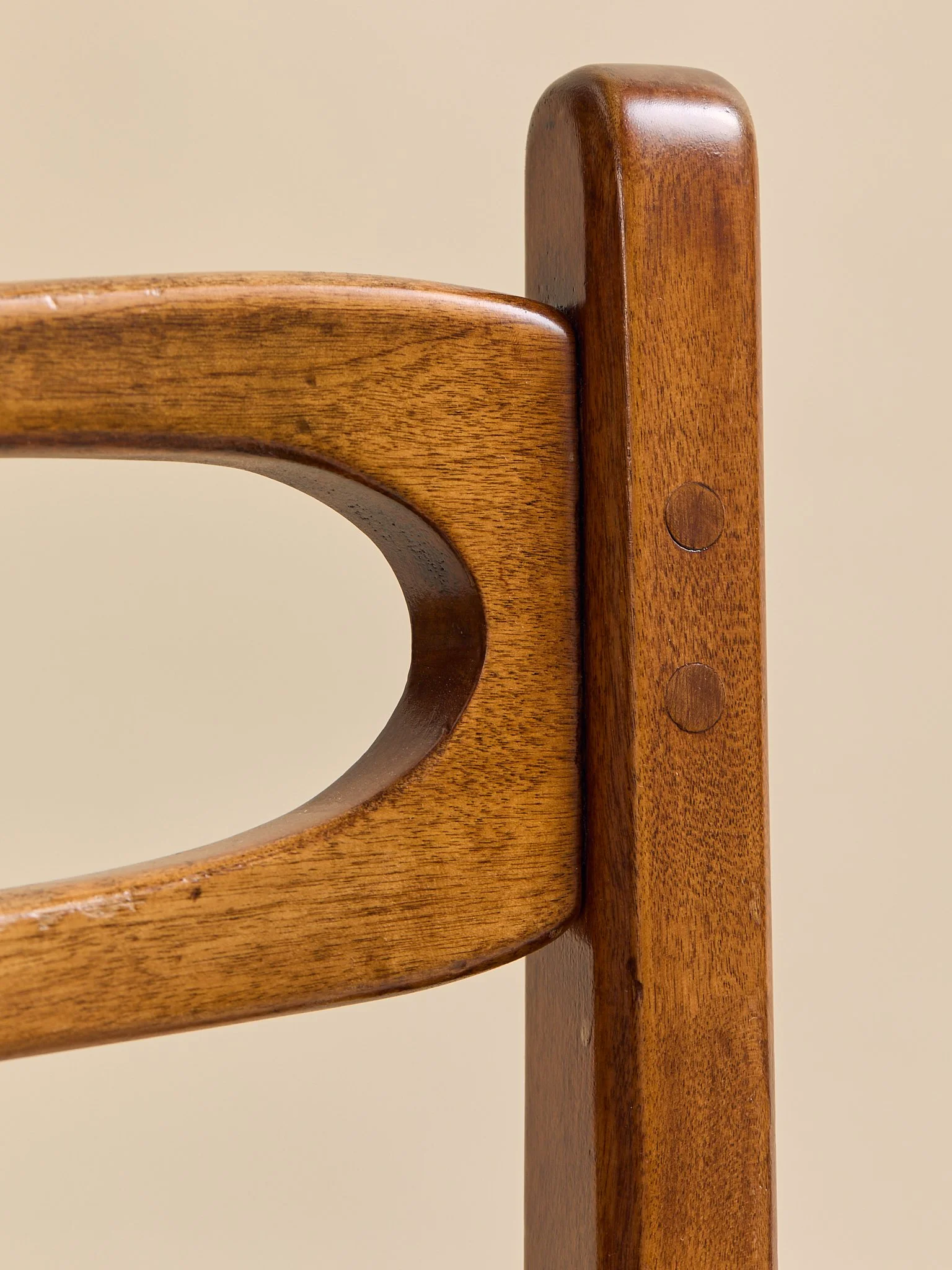 309_TheVintageTwistBackWoodenDiningChairs_09.jpg