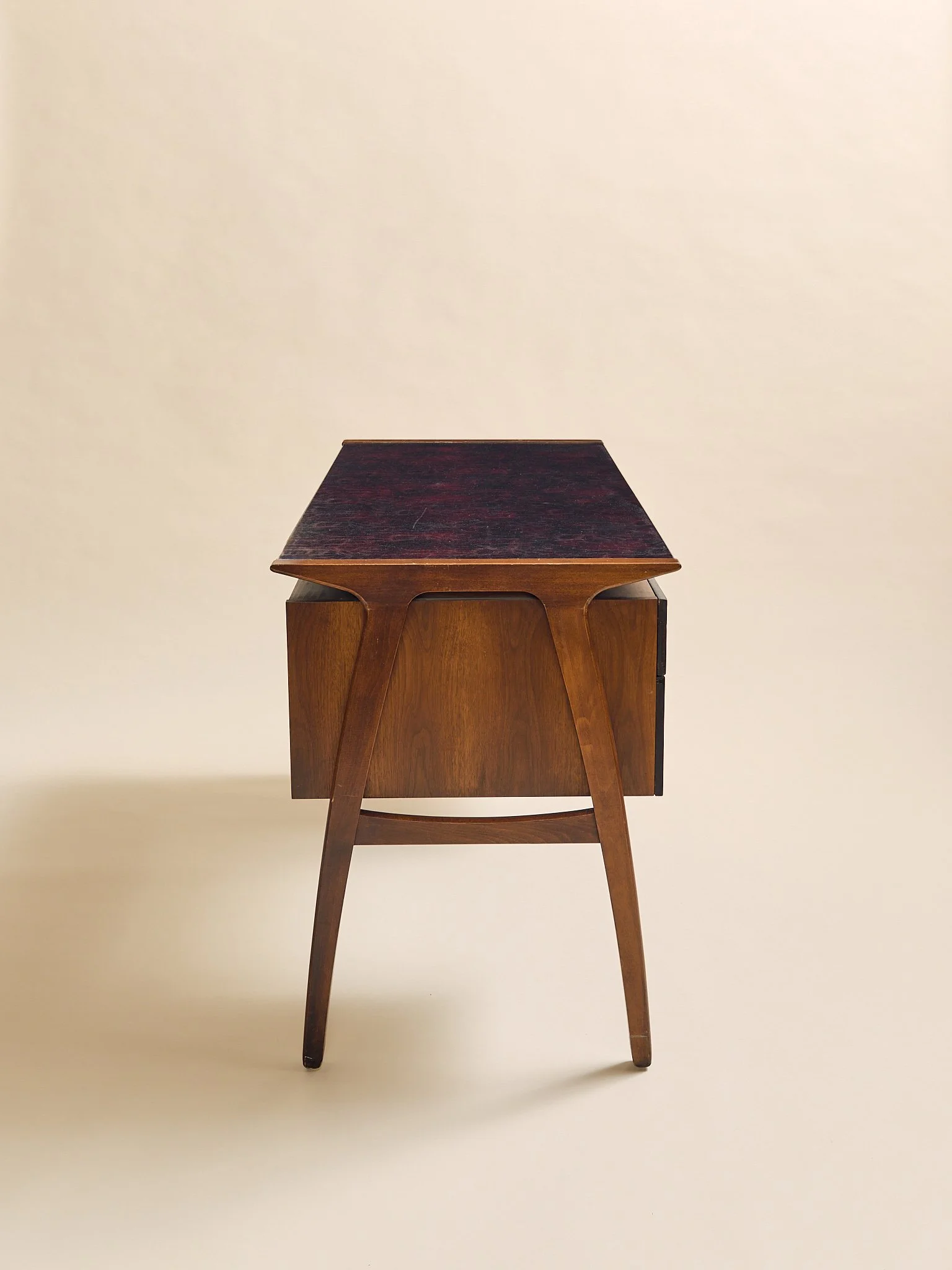 322_TheVintageMCMLeatherTopDesk_05.jpg