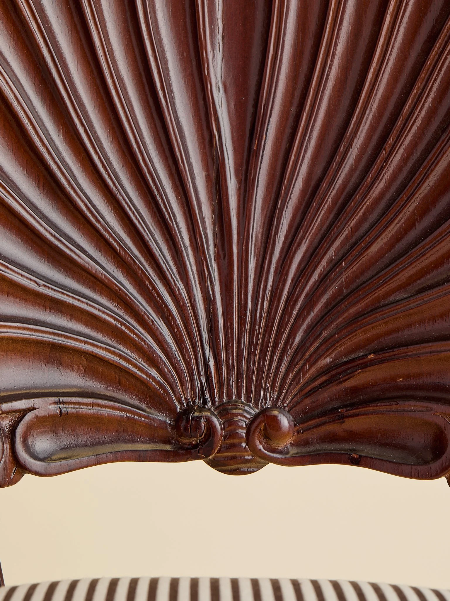 411_TheVintageShellSideChairs_11.jpg