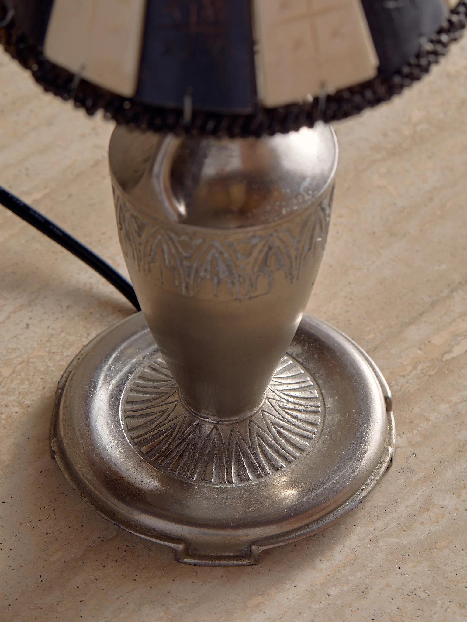 110_TheVintageMiniaturePewterLamp_004.jpg