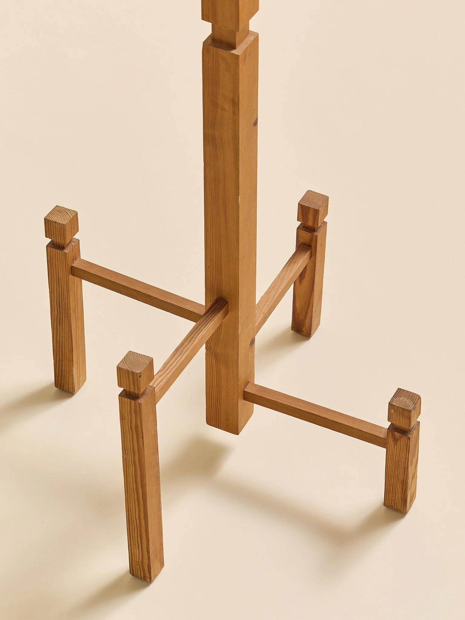 314_TheVintageSwedishPineCoatRack1970s_04.jpg