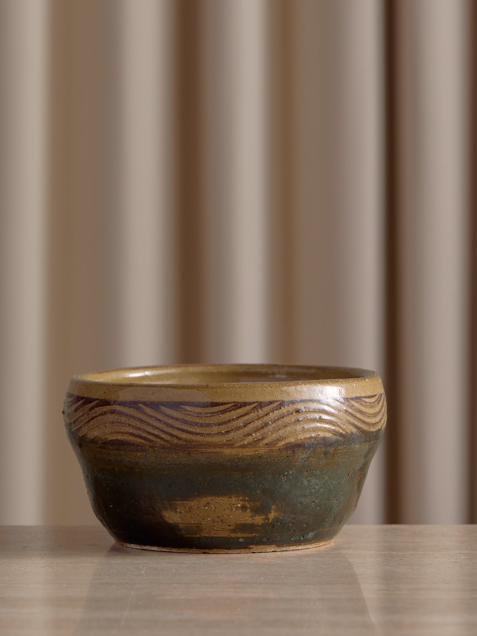93_TheSmallHandmadeCeramicBowl_002.jpg
