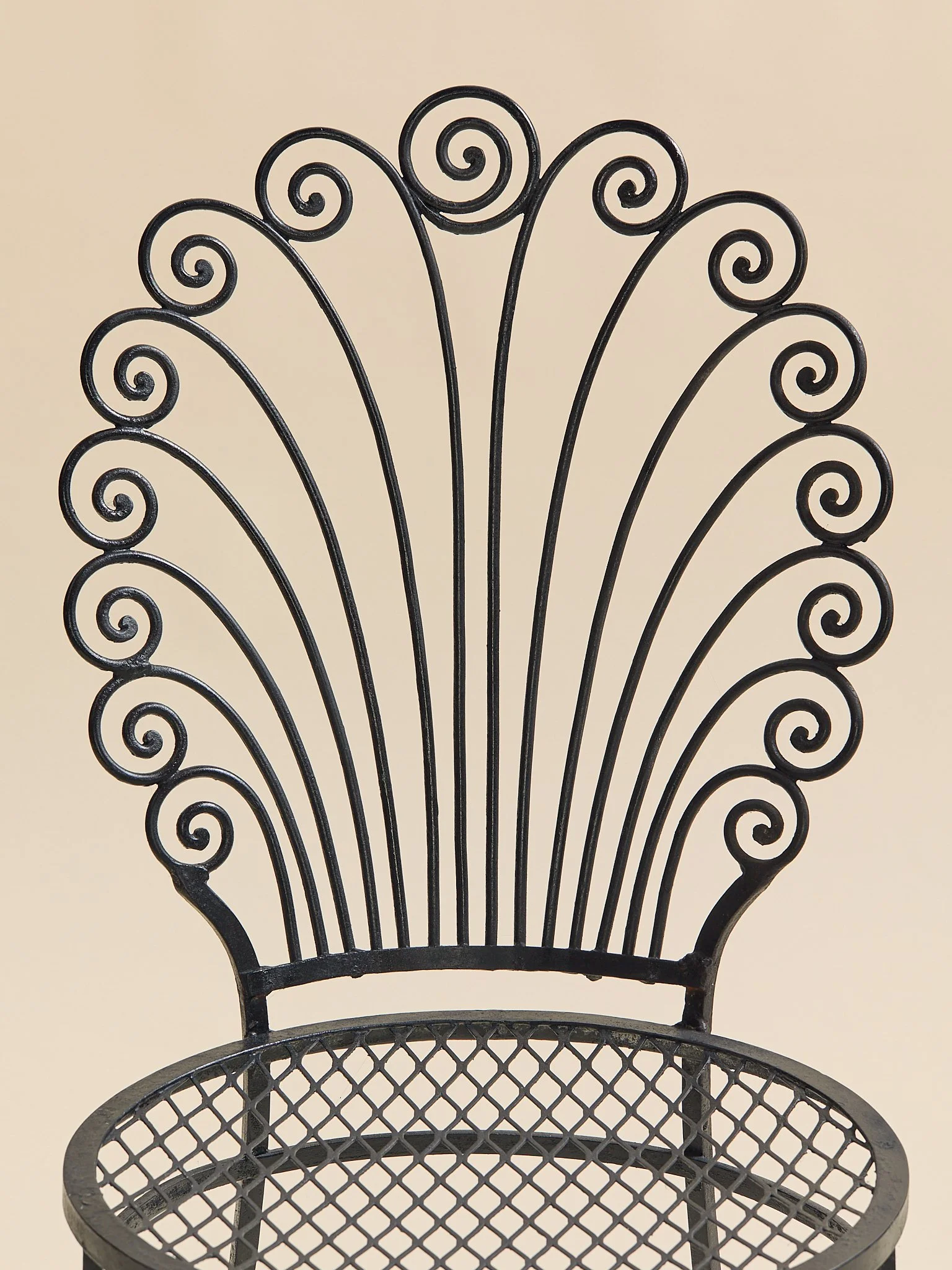 304_TheIronScrollChair_05.jpg