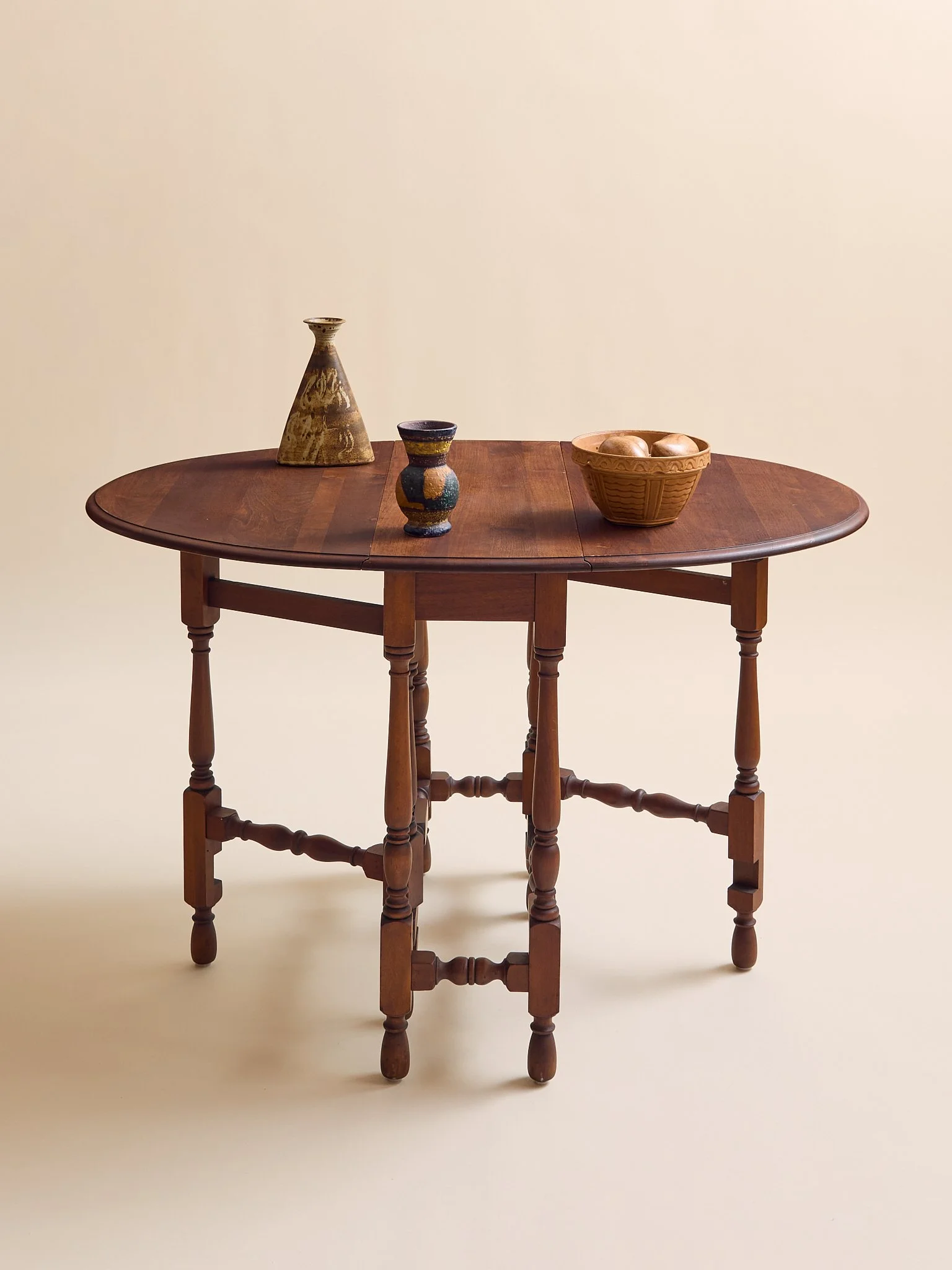 207_TheVintageCarvedGateLegTable _002.jpg