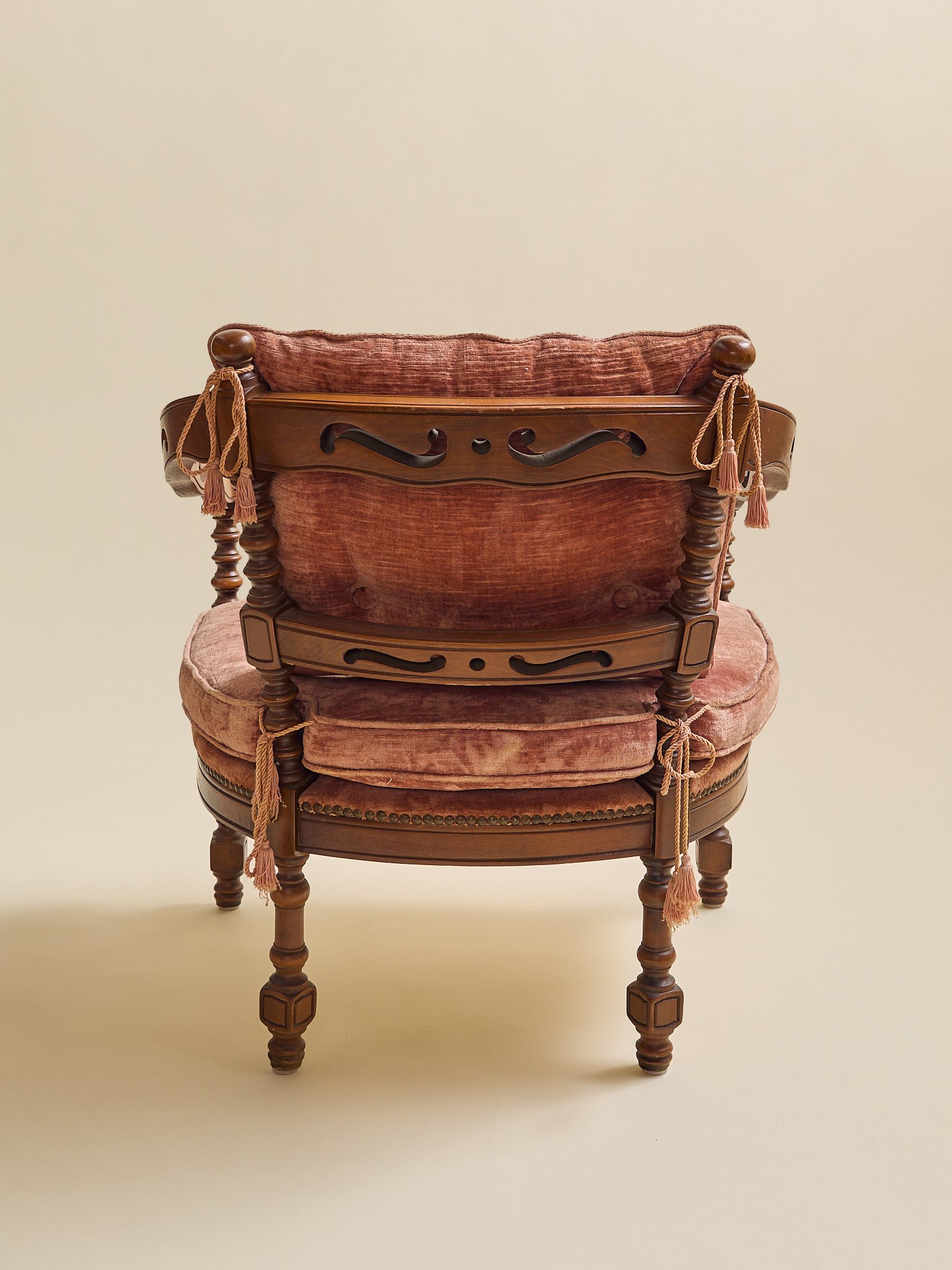 359_TheVintageGiorgettiGalleryCarvedArmchairs1970S_05.jpg