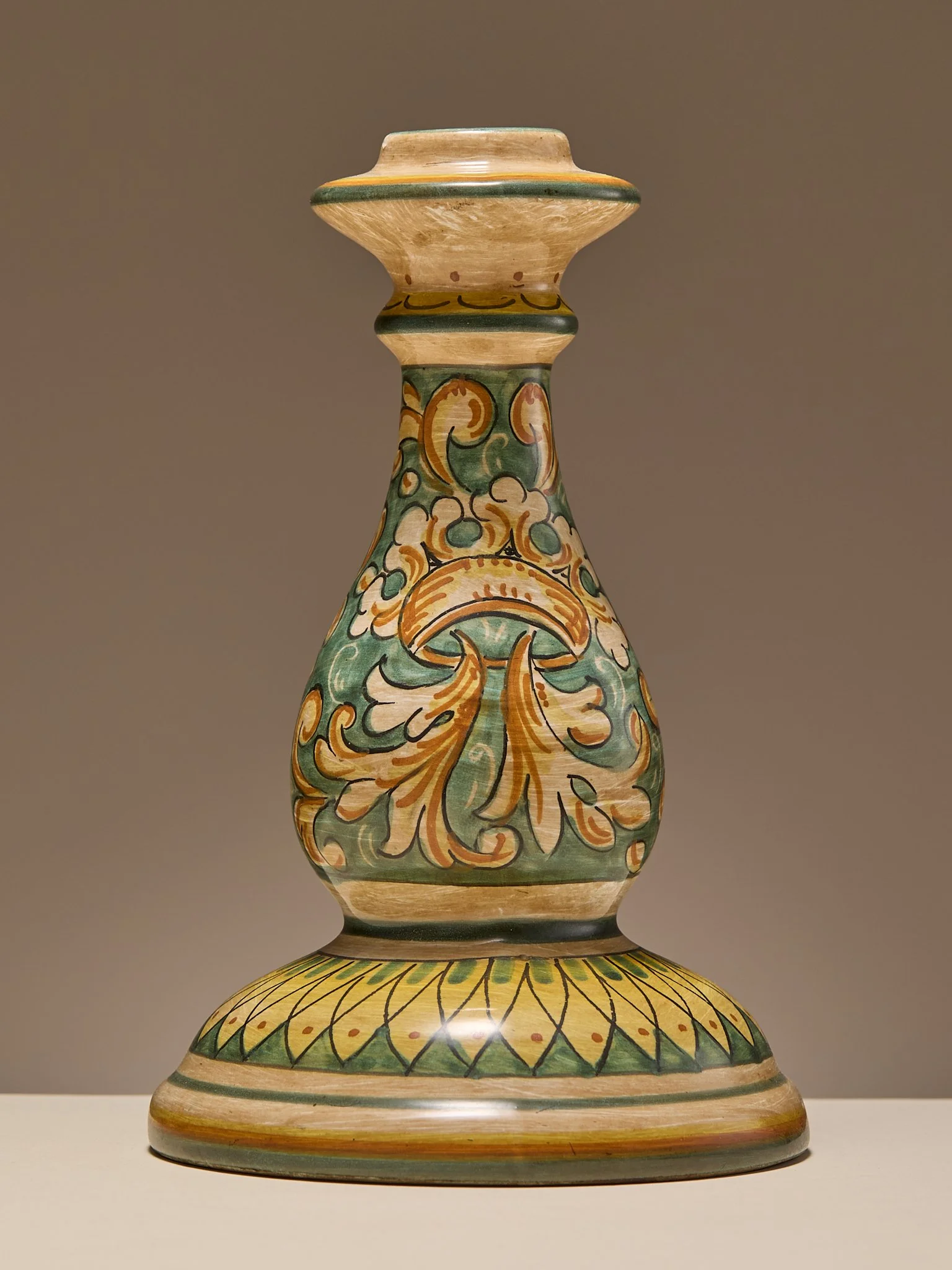 334_TheVintagePairofHandPaintedItalianCeramicCandlesticks_005.jpg