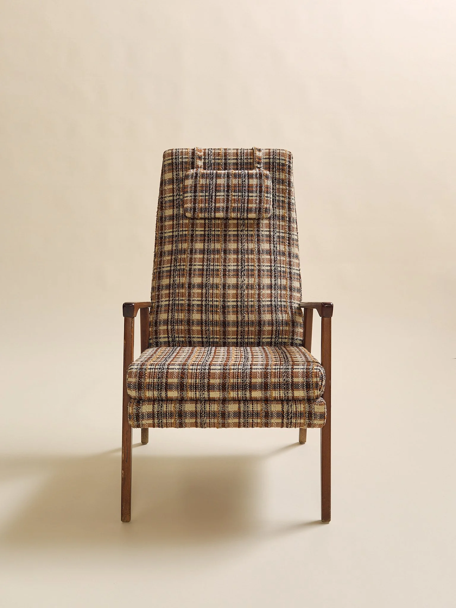 303_TheVintageSwedishLoungeChairC.1960sinthestyleofEkstrom_01.jpg