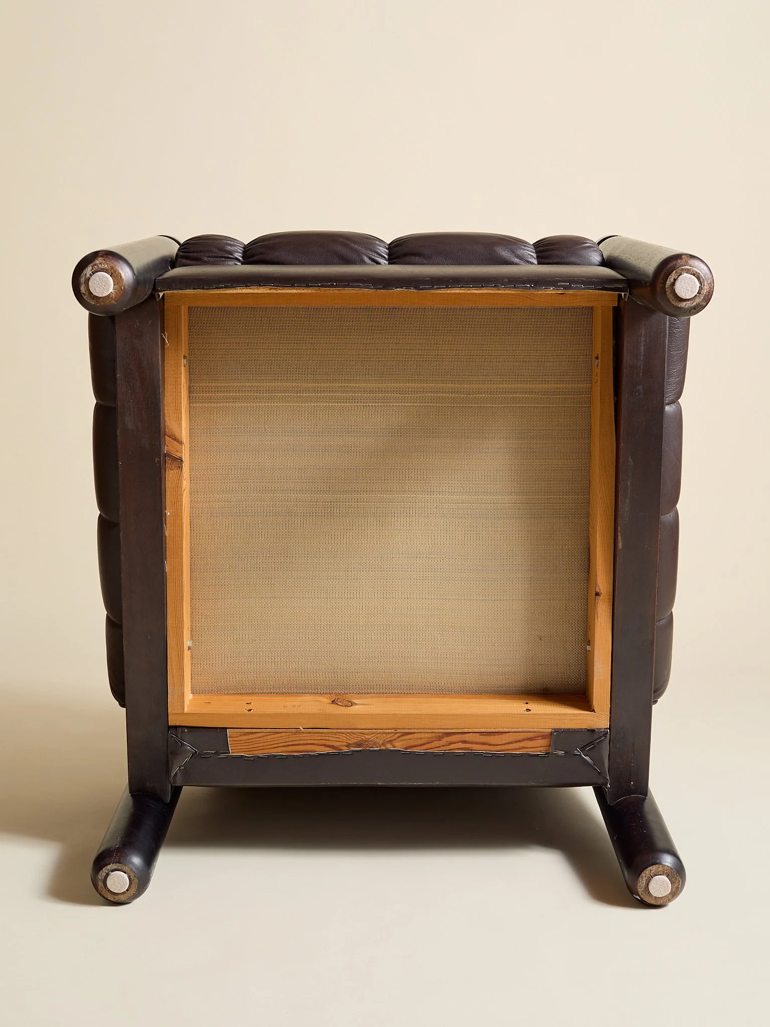 399_TheVintageDarkBrownMidCenturyLoungeChairs_15.jpg