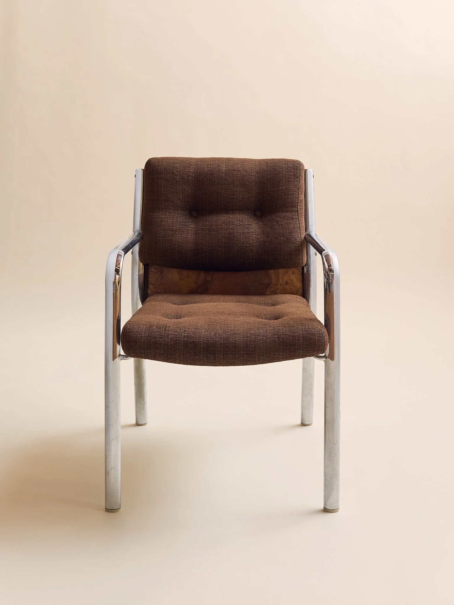 242_Vintage1970sChrome&BurlWoodMidCenturyOfficeArmchairs_002.jpg