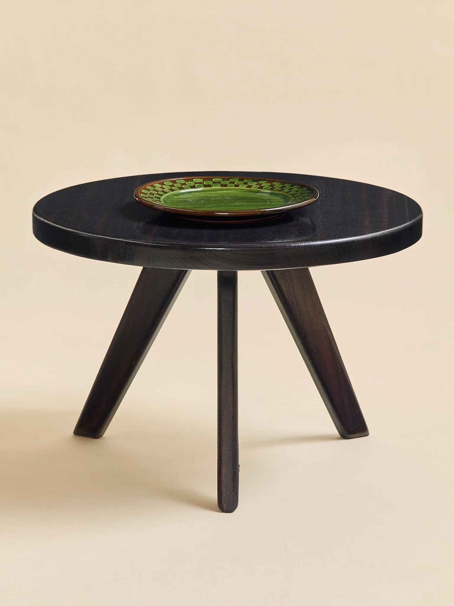391_TheTriLegSmallCoffeeTableInBlackenedWalnutByMaxGlader_02.jpg