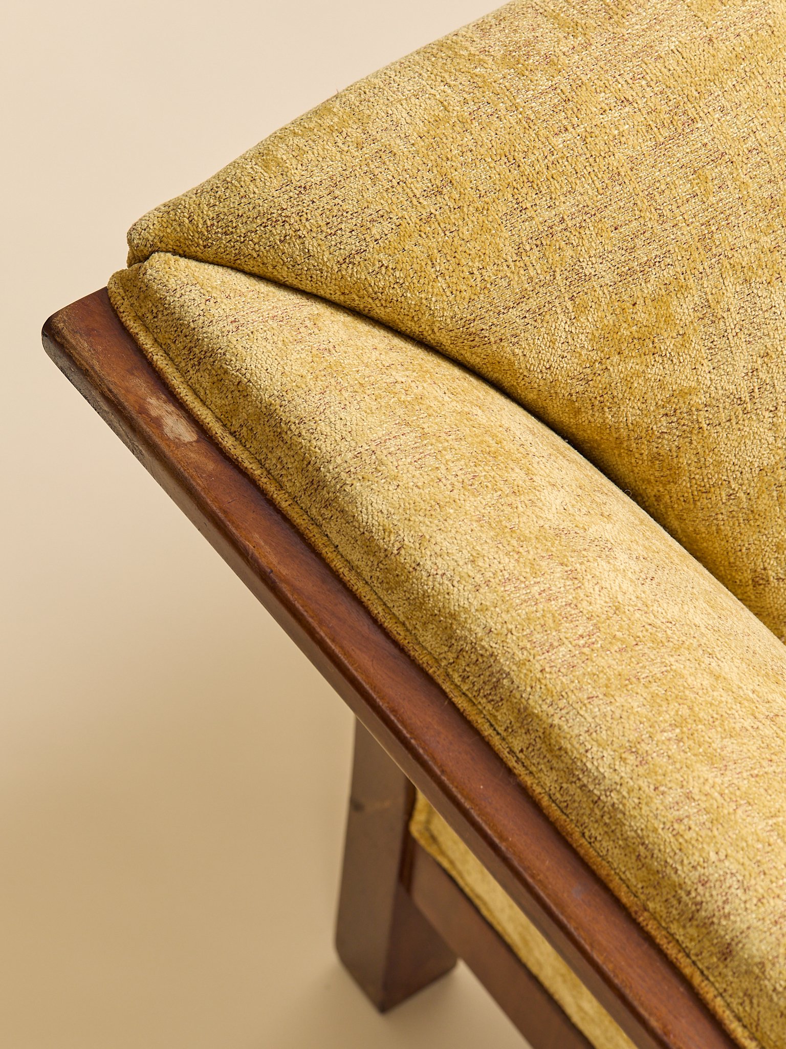 341_TheVintage1960sMCMWalnutDiningChairs_10.jpg
