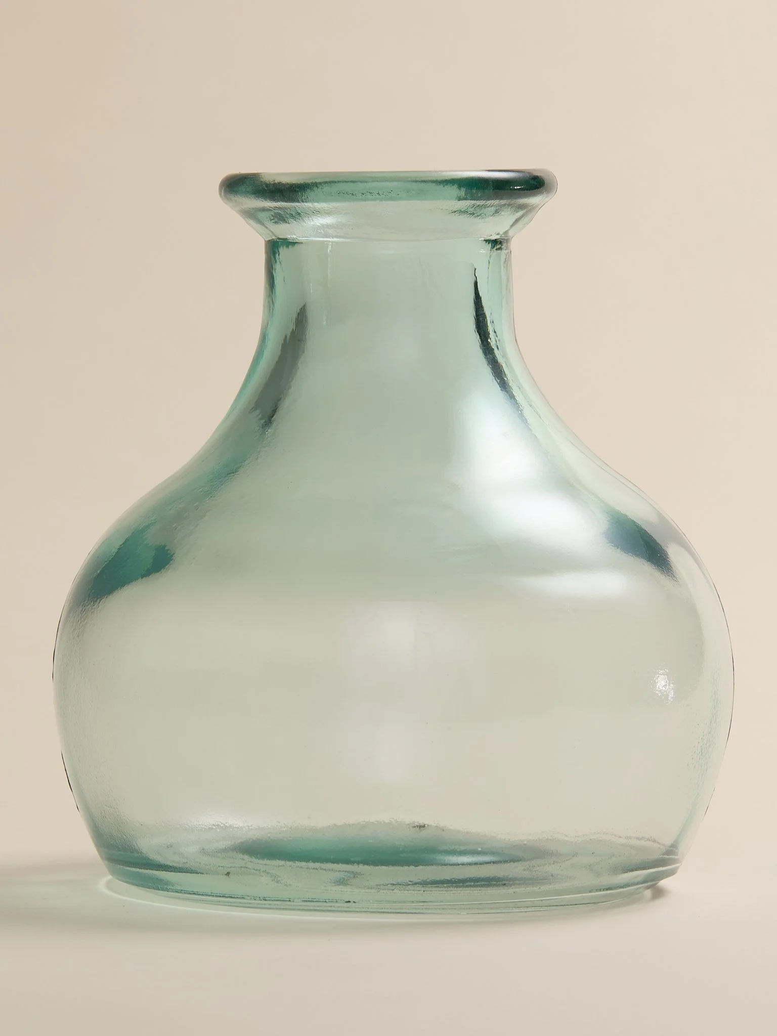 Shot_70_TheVintageGlassTeardropVase_005.jpg