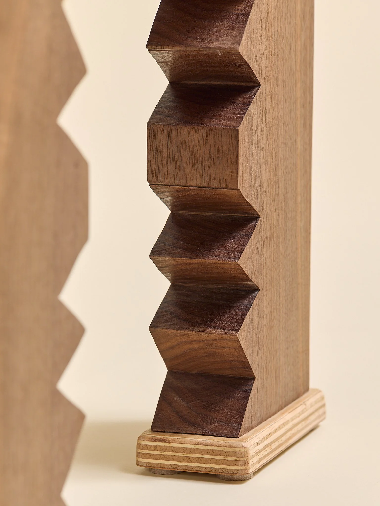 320_ThePlyBoySpecialWalnutZigZagCoffeeTable_09.jpg