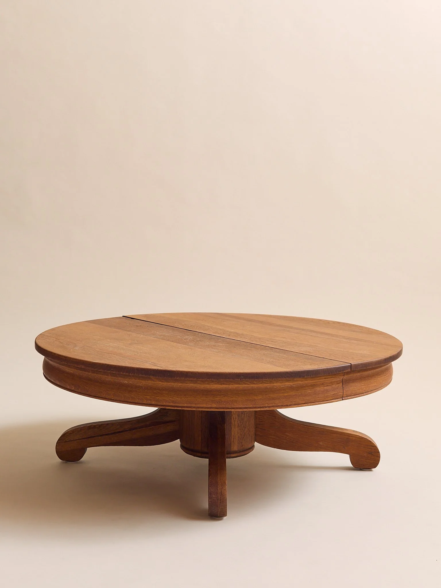 129_TheVintageLowStavedOakCoffeeTable_001.jpg