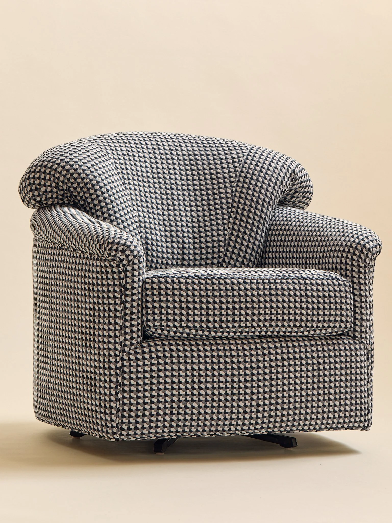 353_TheVintagePatternSwivelChair_07.jpg