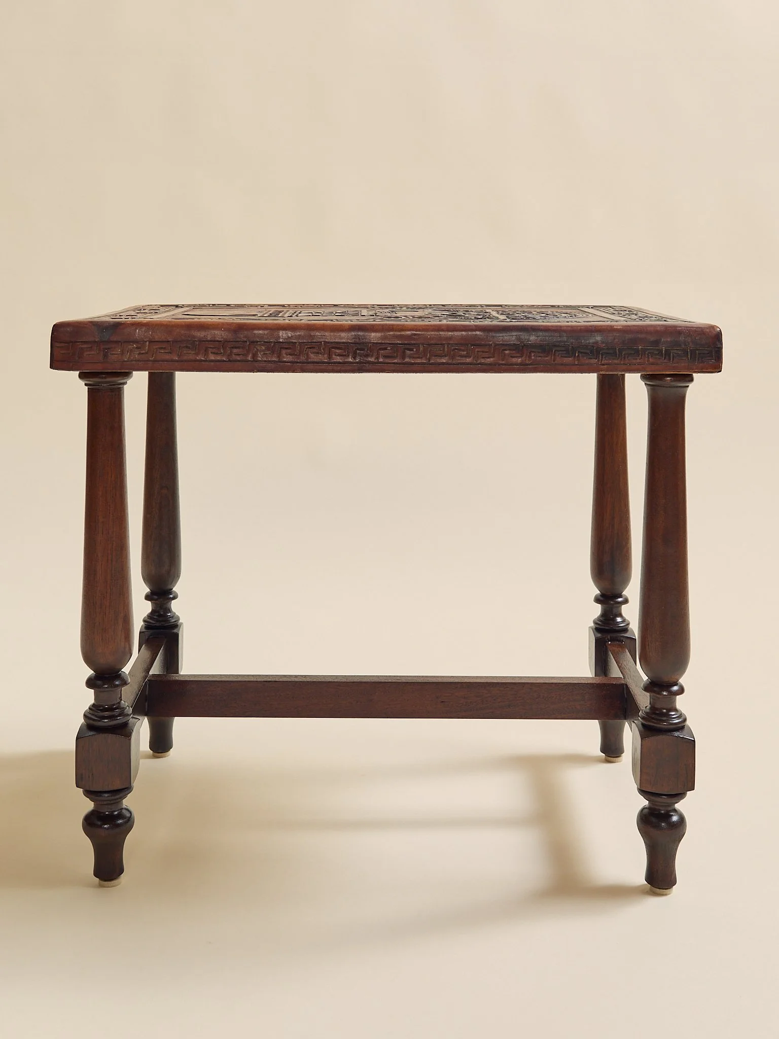316_TheVintagePeruvianCarvedLeatherSideTableSet_07.jpg