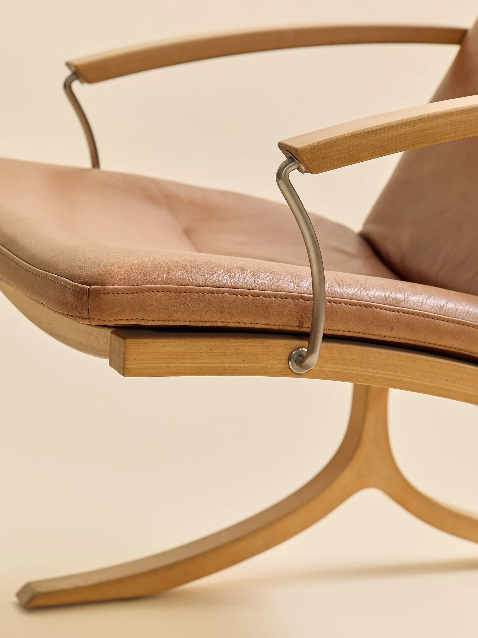 371_TheVintageMogensHansenModel213LeatherChair1960s_07.jpg