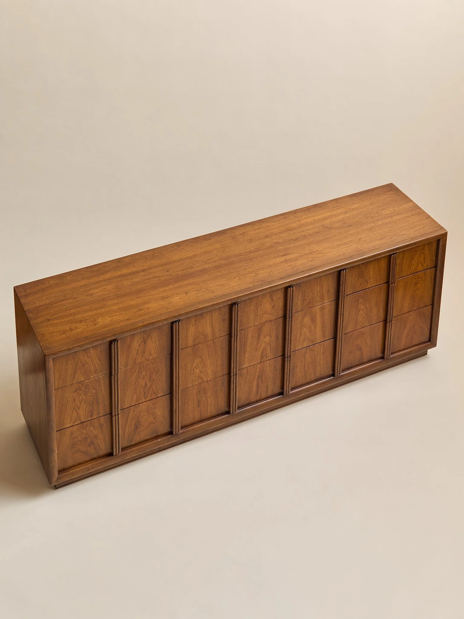 284_TheVintageHenredon80"MidCenturySideboard_006.jpg