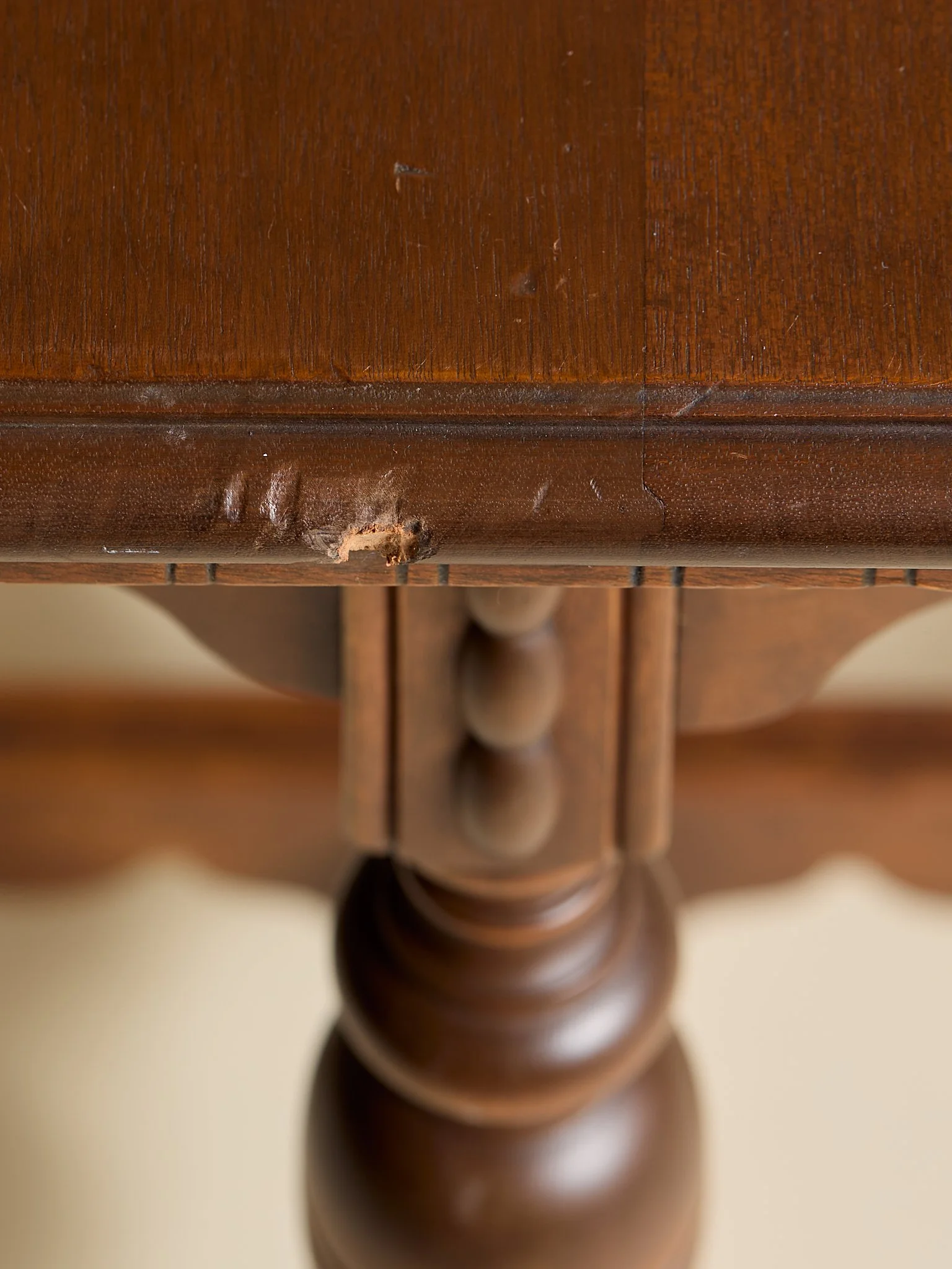 405_VictorianStyleWalnutOctagonalCenterTableMid-20thCentury_05.jpg