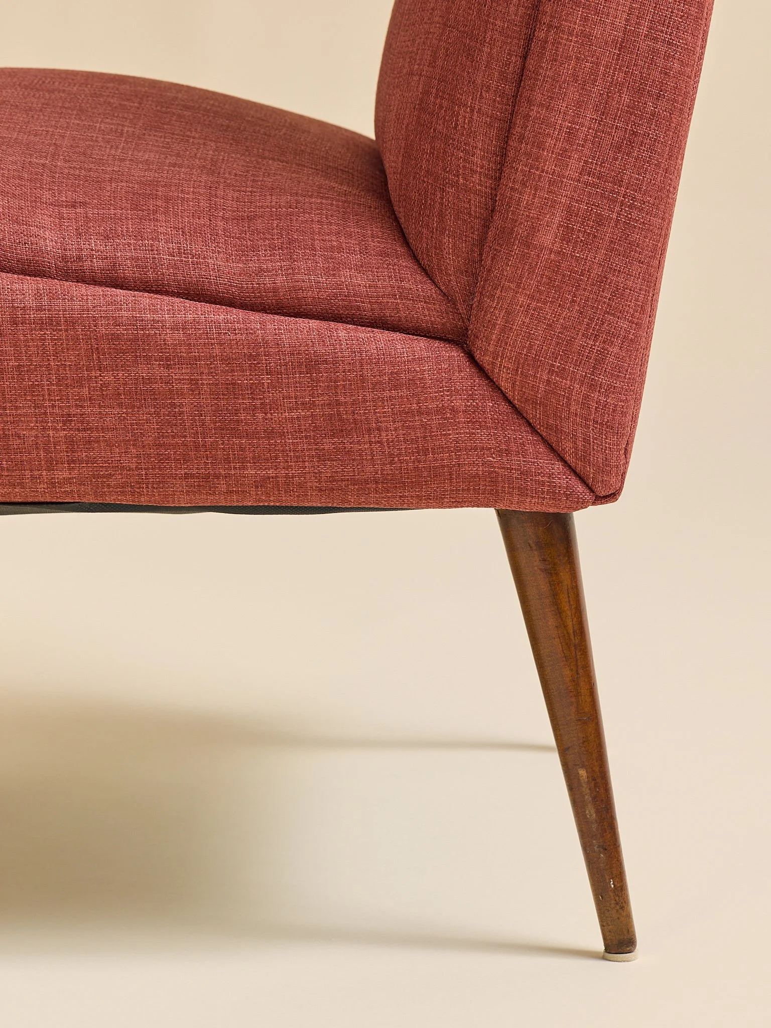 310_TheVintage1950sSlipperChairs_07.jpg
