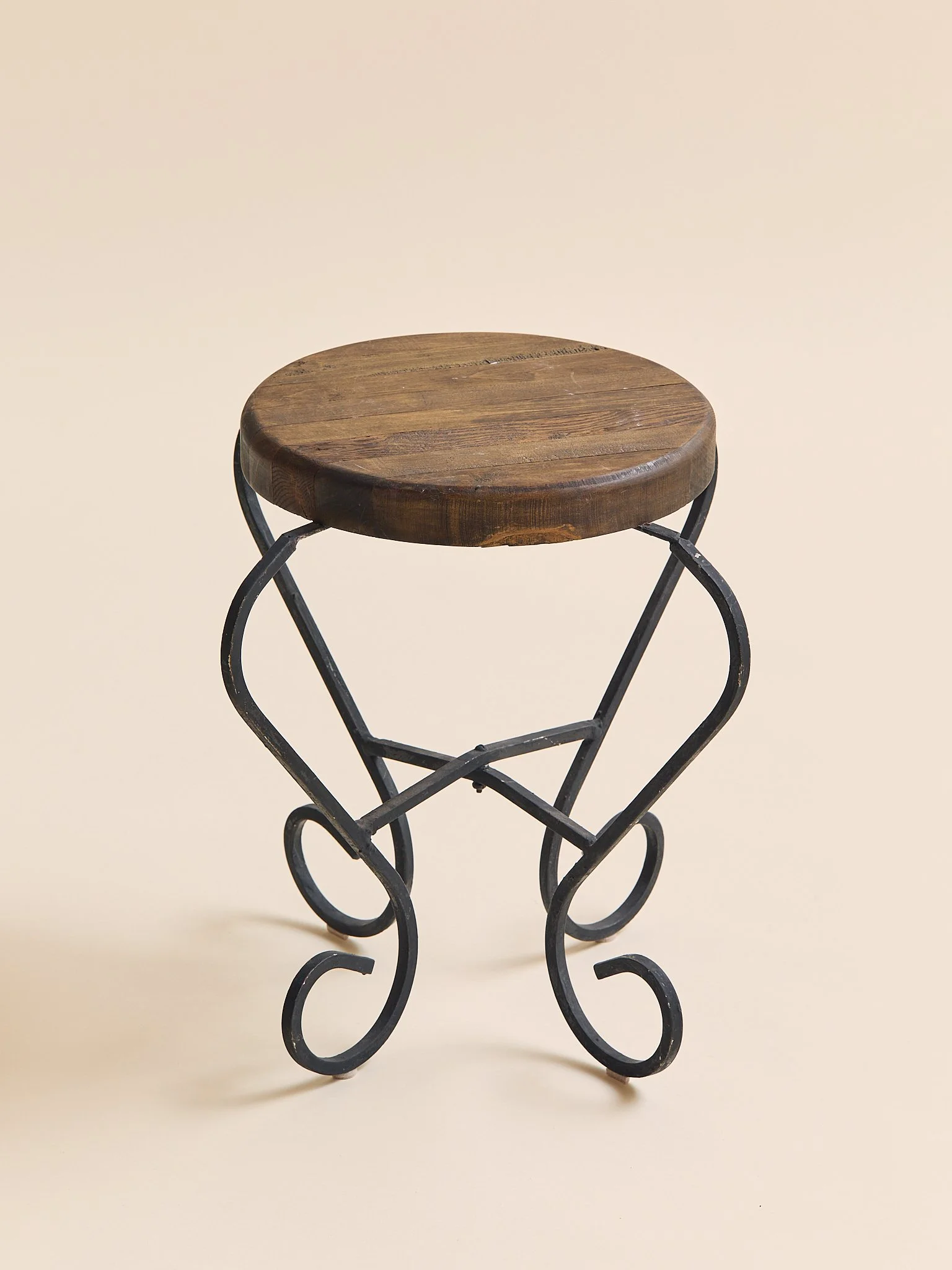 244_TheVintageRusticWoodandIronSmallTable_001.jpg