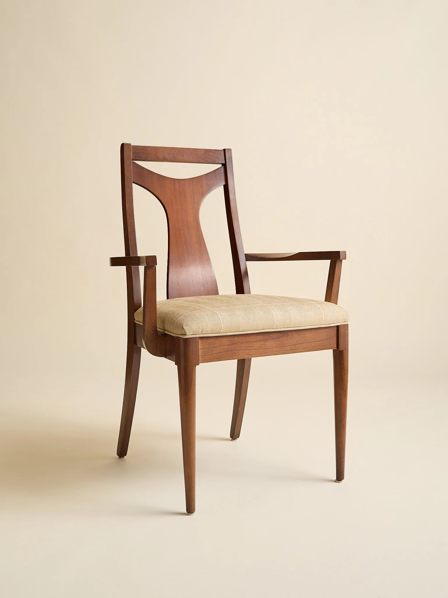412_TheVintage1960sMCMWalnutDiningChairs_05.jpg