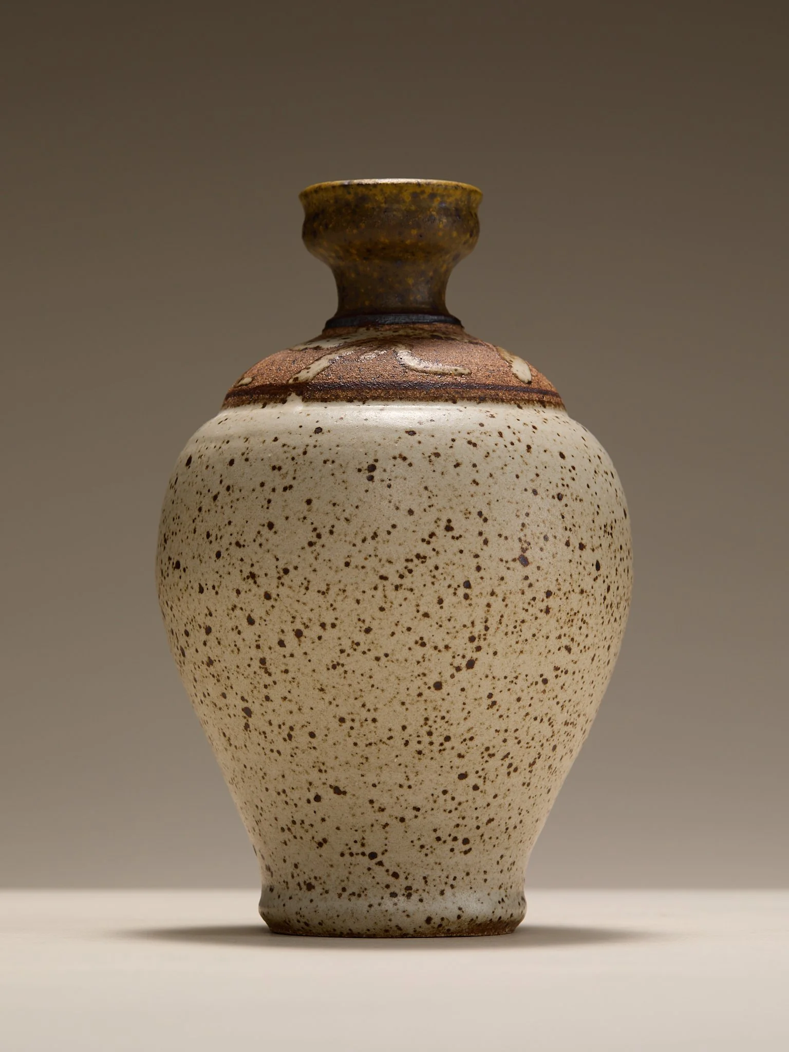 172_TheVintage1970sAmericanStudioPotteryVase_004.jpg